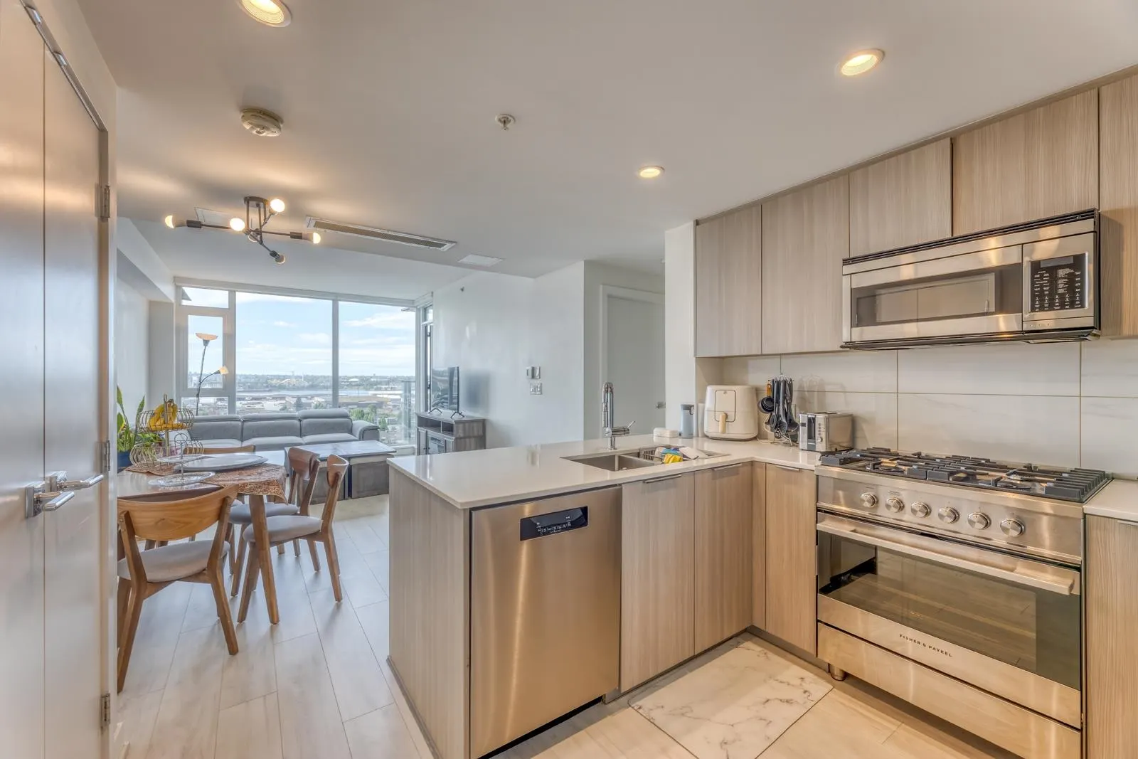1304 1471 Hunter Street
