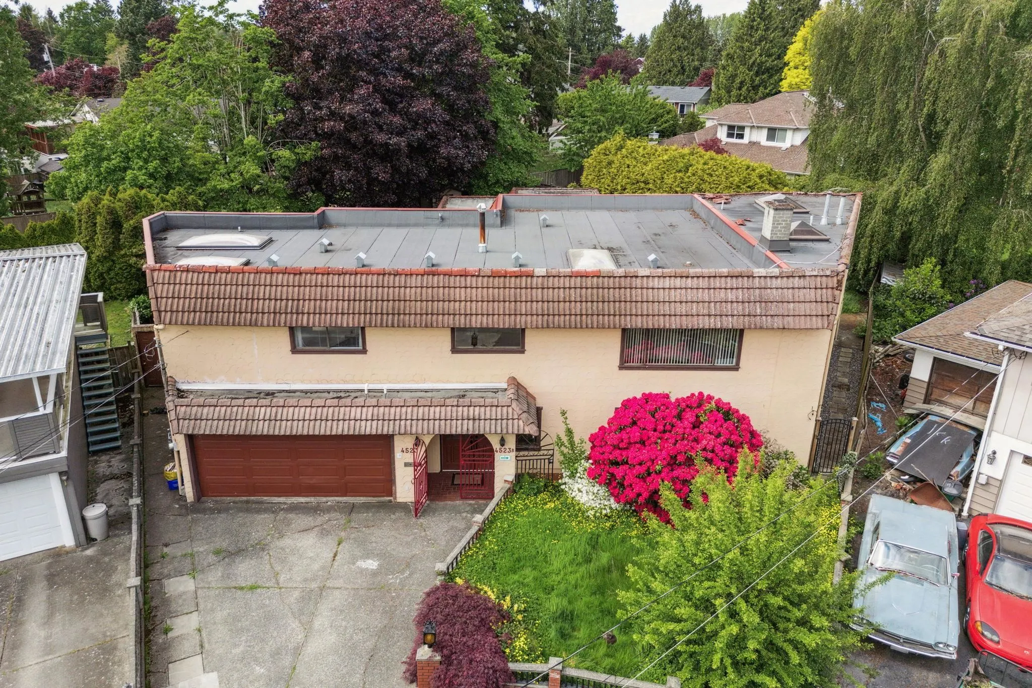4523 King Edward Place