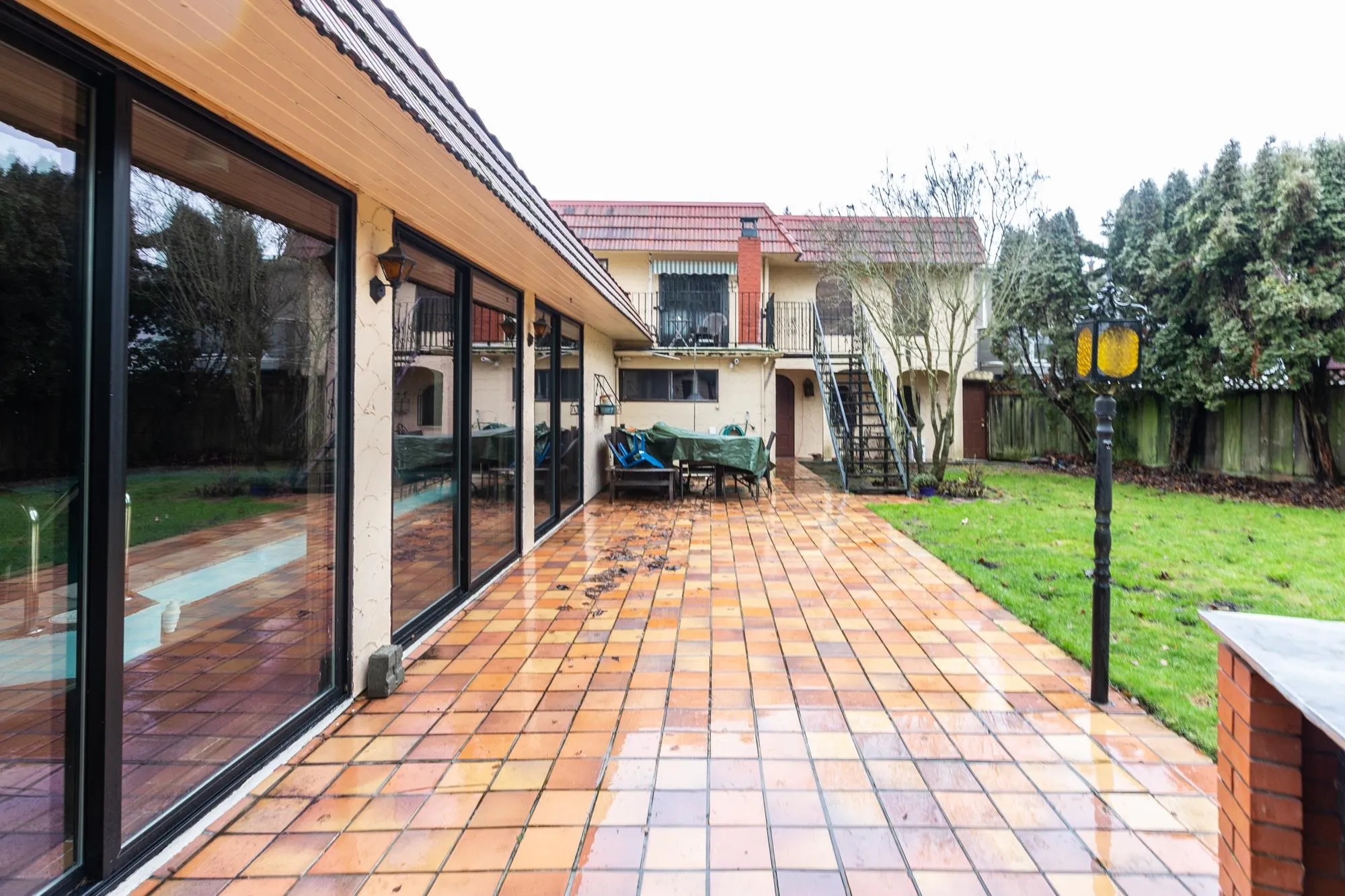 4523 King Edward Place
