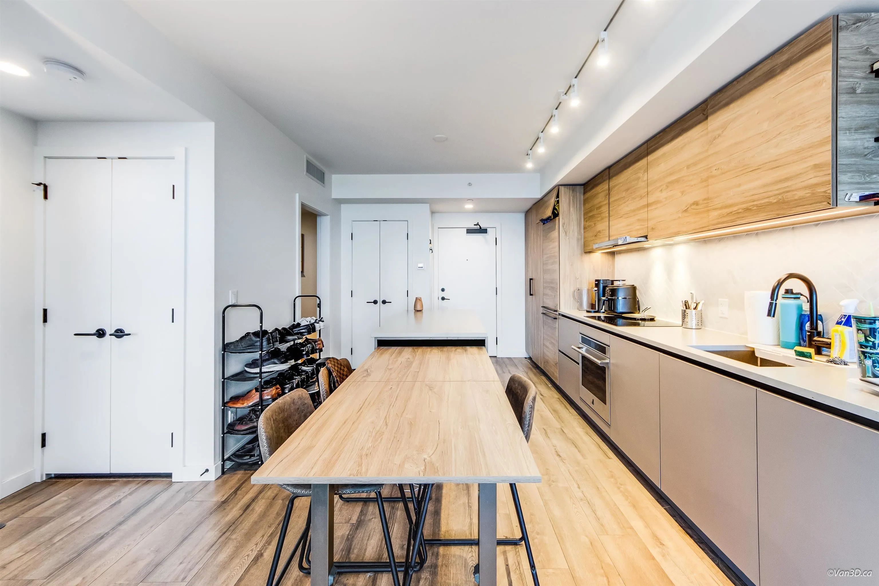 23xx 13428 105 Avenue