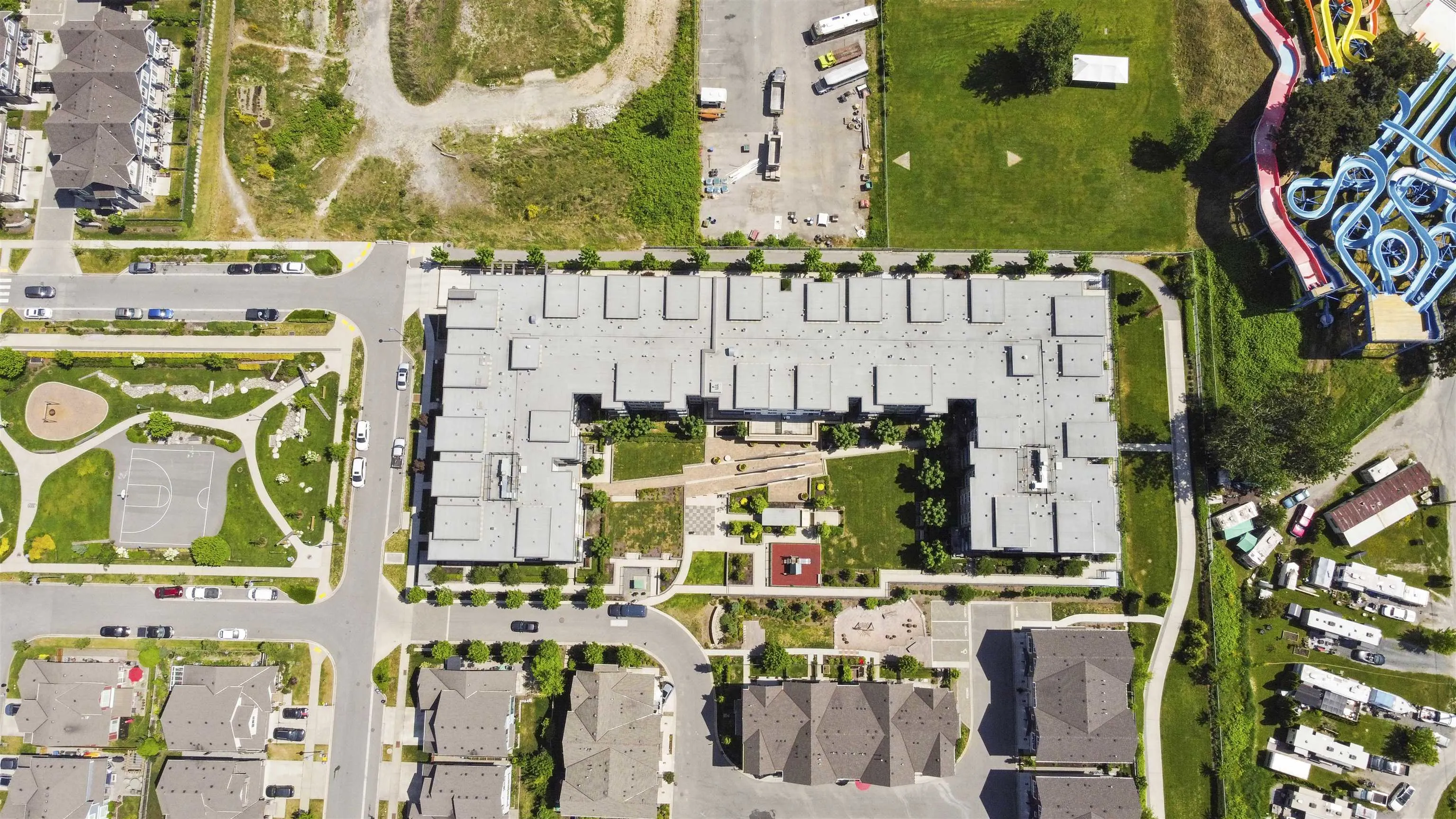 223 4690 Hawk Lane
