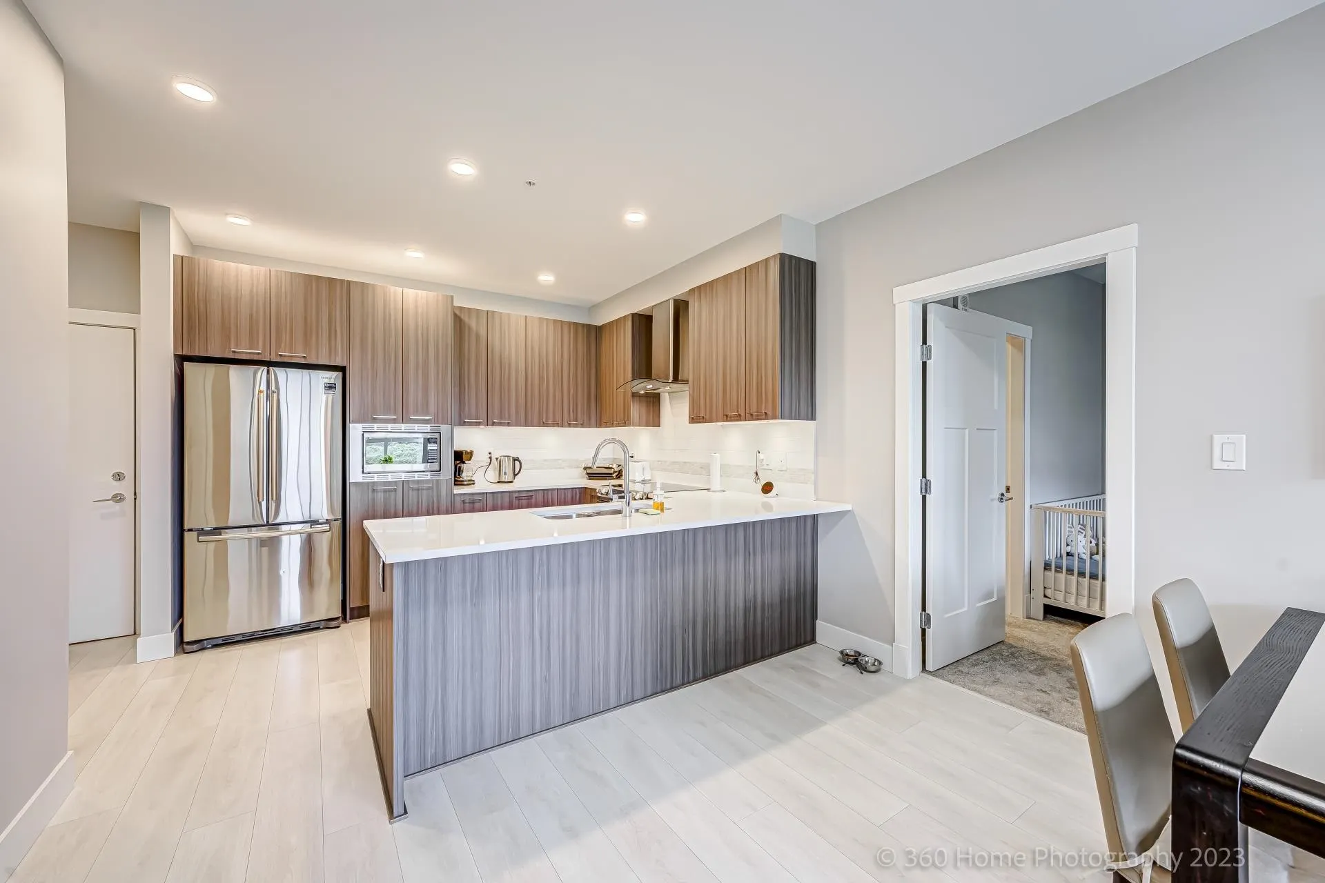 223 4690 Hawk Lane