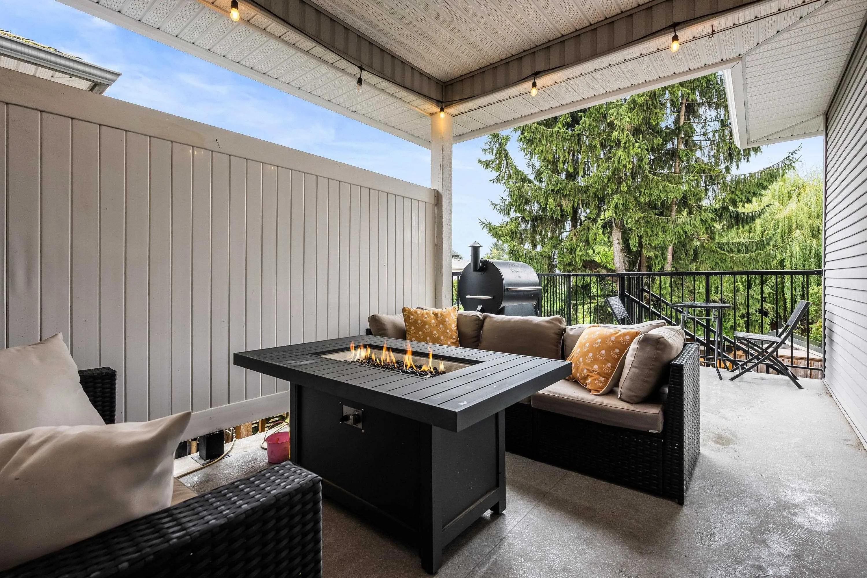 6389 Reid Road
