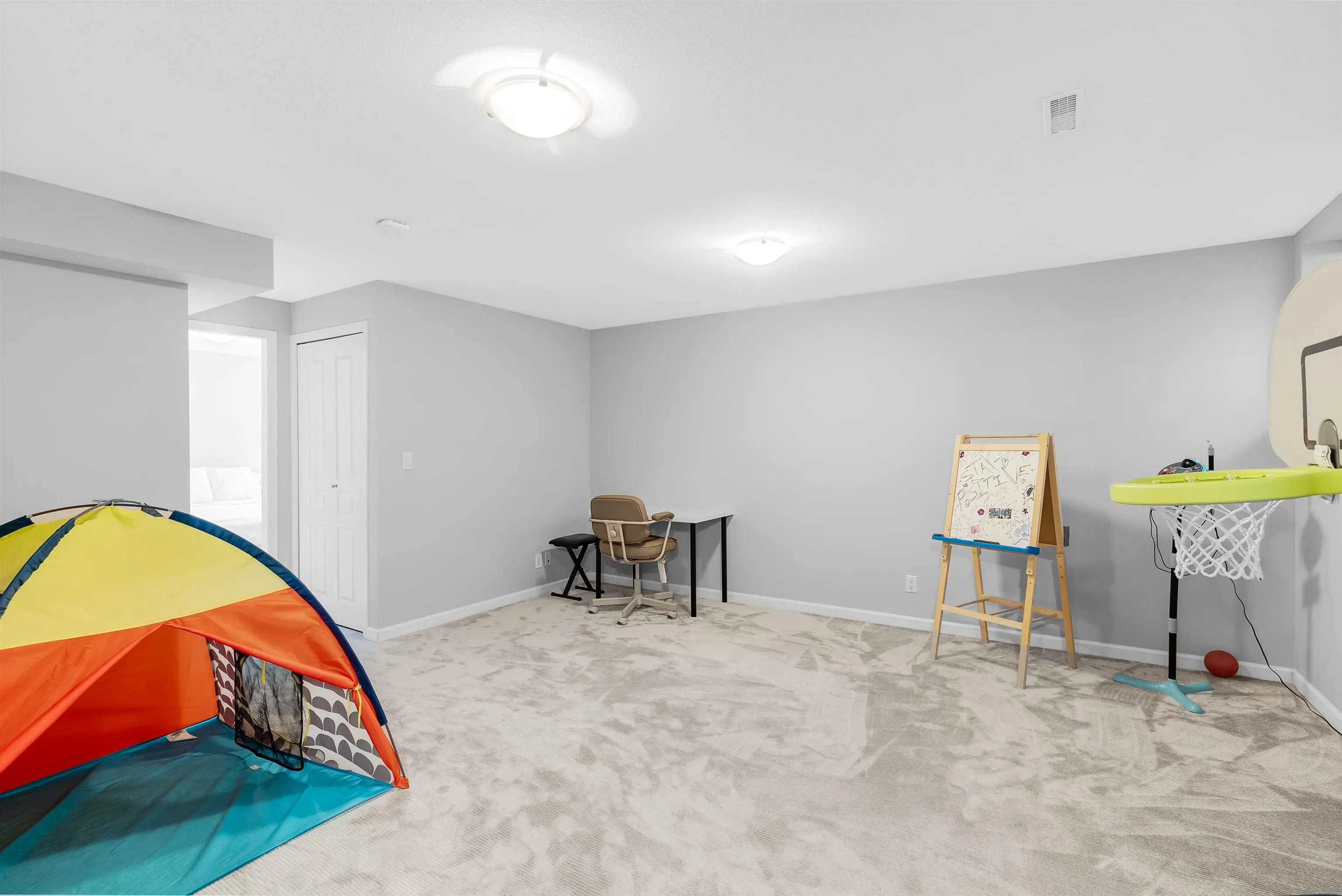 5 3363 Rosemary Heights Crescent
