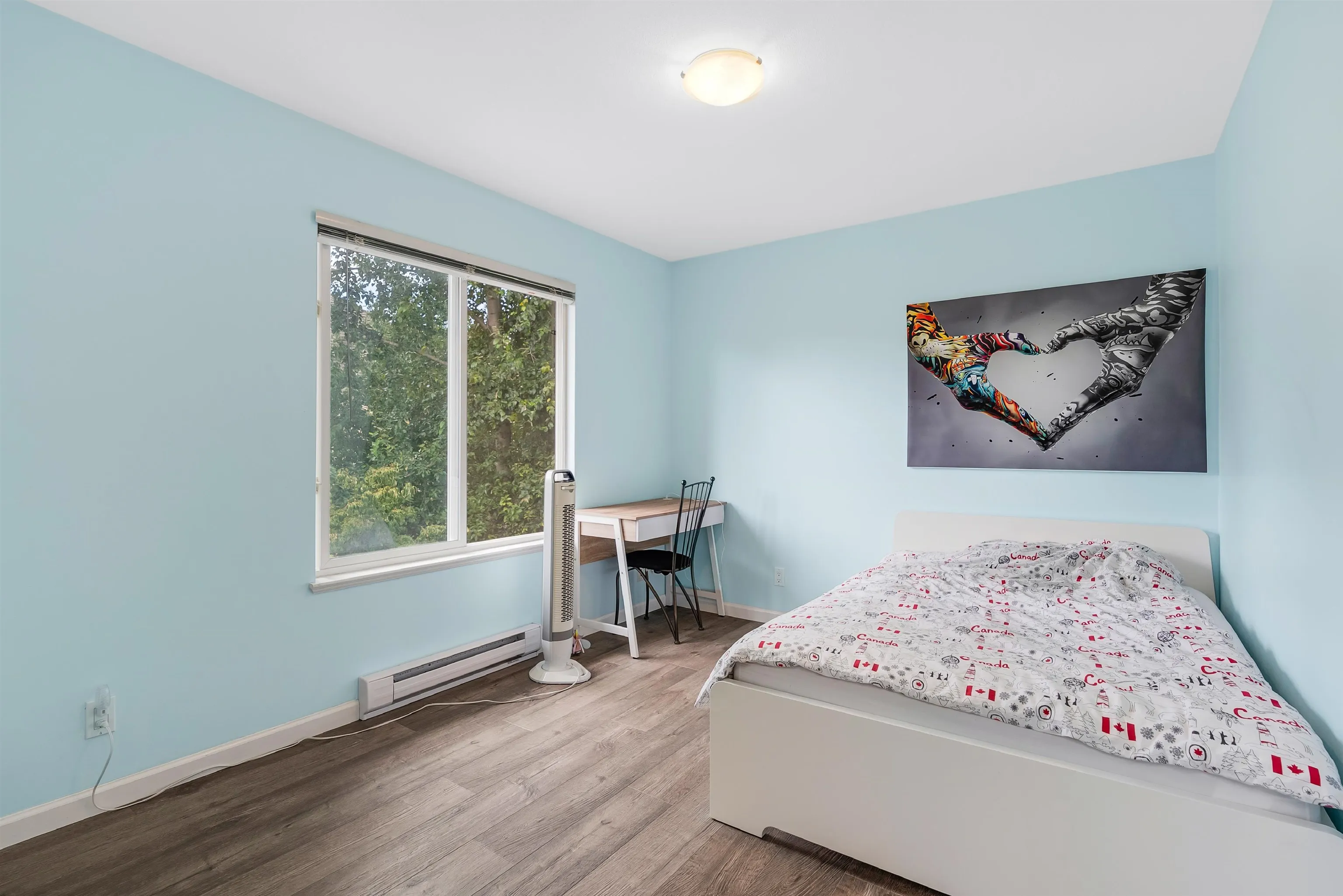 5 3363 Rosemary Heights Crescent