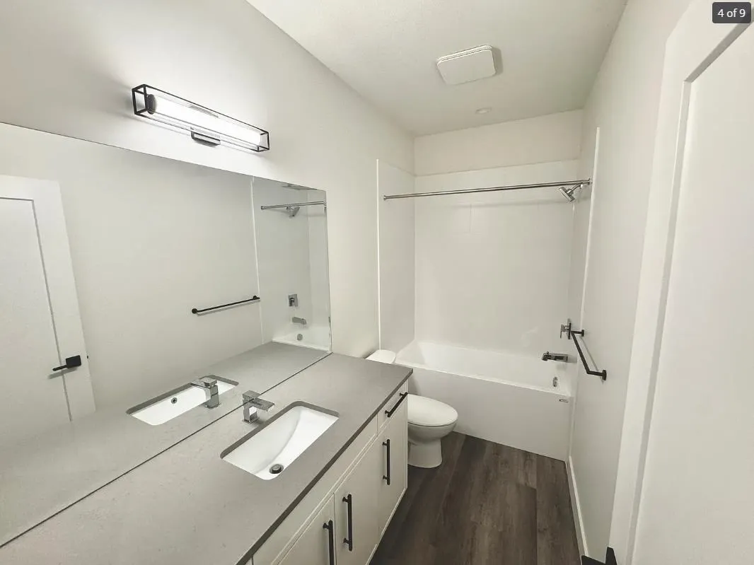 LEGAL Bsmt 22184 44a Avenue