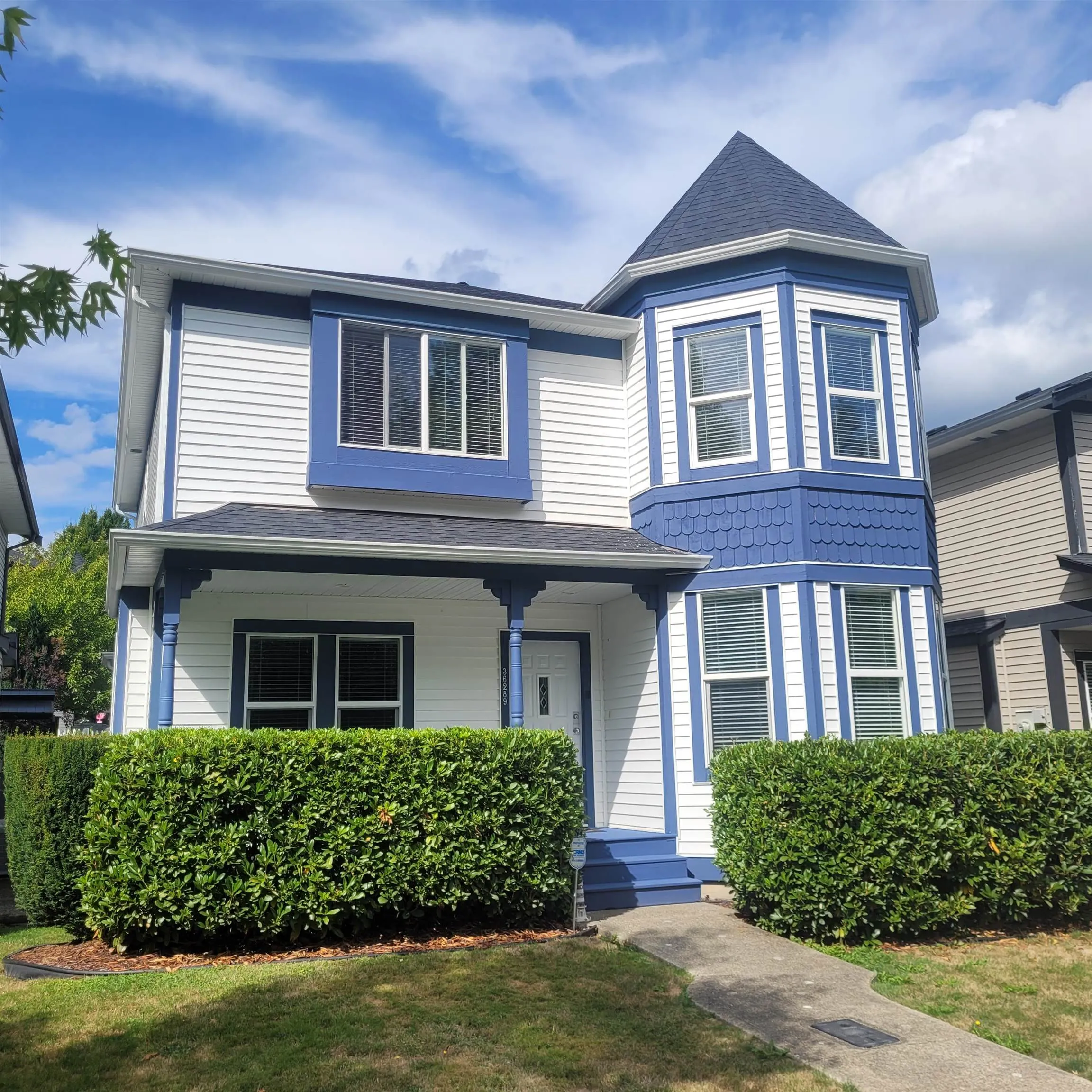 36289 Atwood Crescent