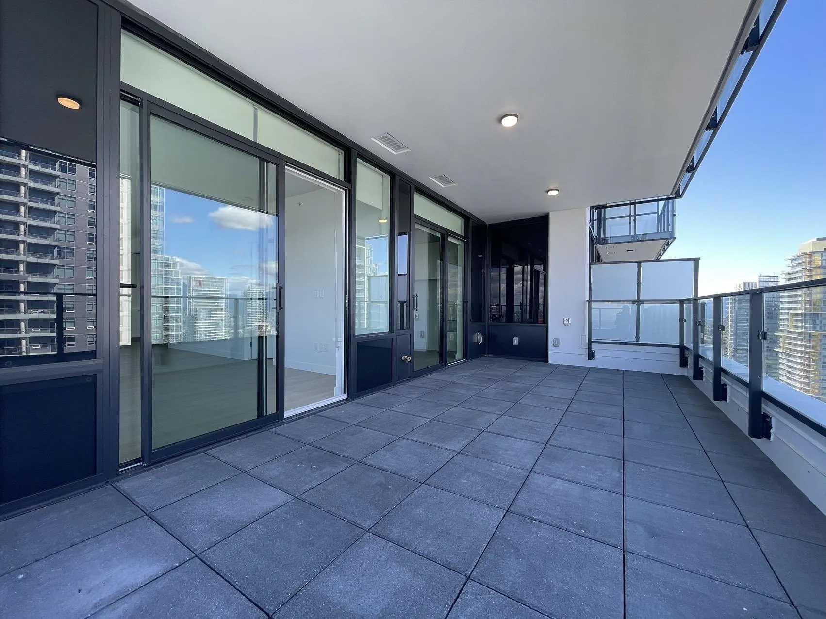 350x 6537 Telford Avenue