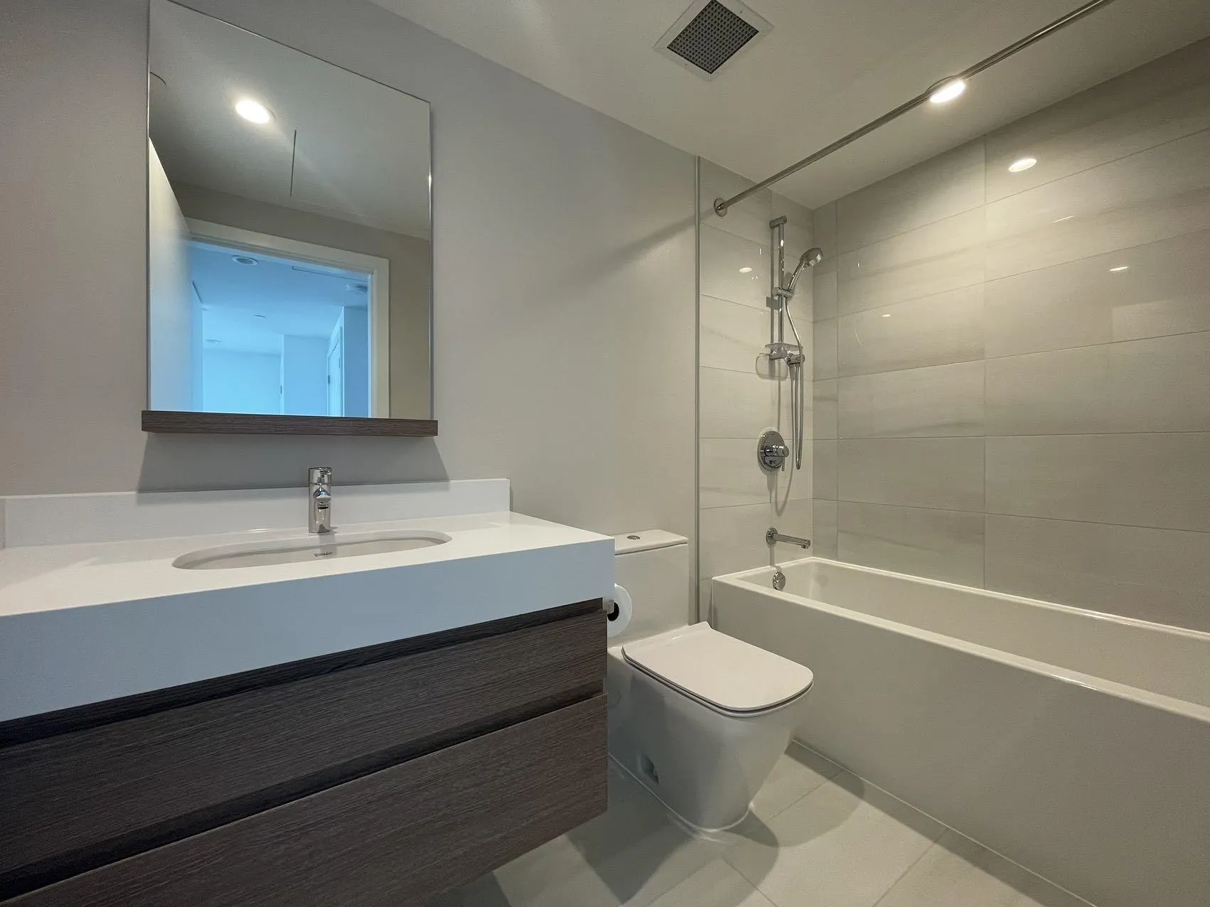 350x 6537 Telford Avenue