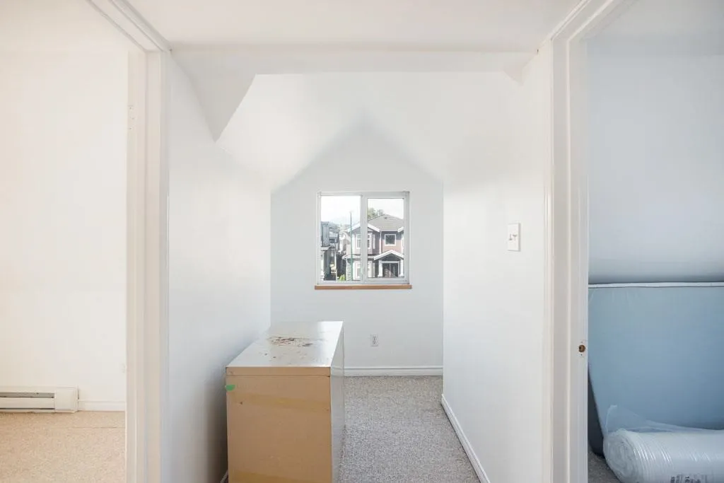 Main 340 E 56th Avenue