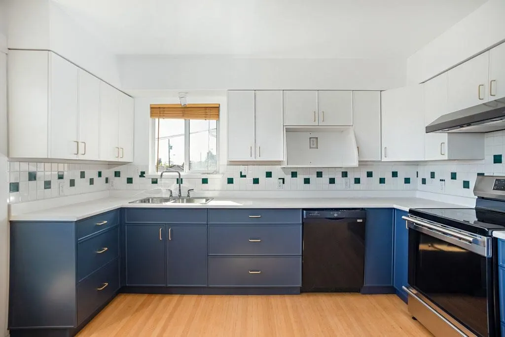 Main 340 E 56th Avenue