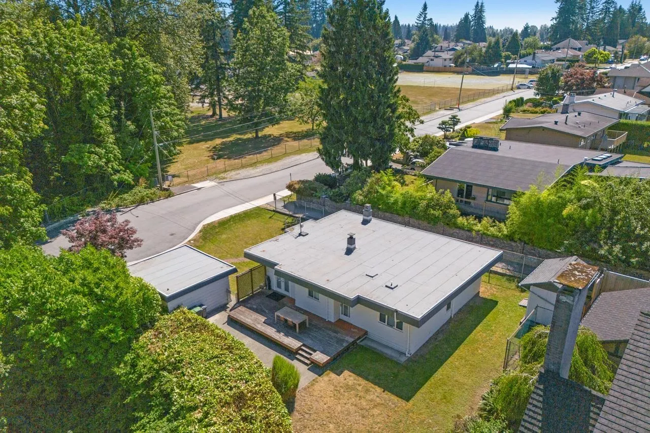 986 Porter Street