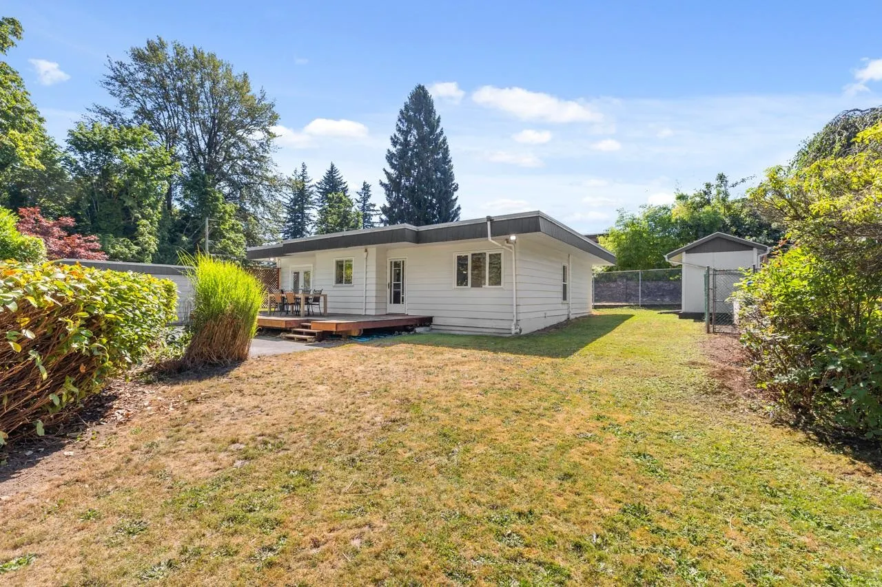 986 Porter Street