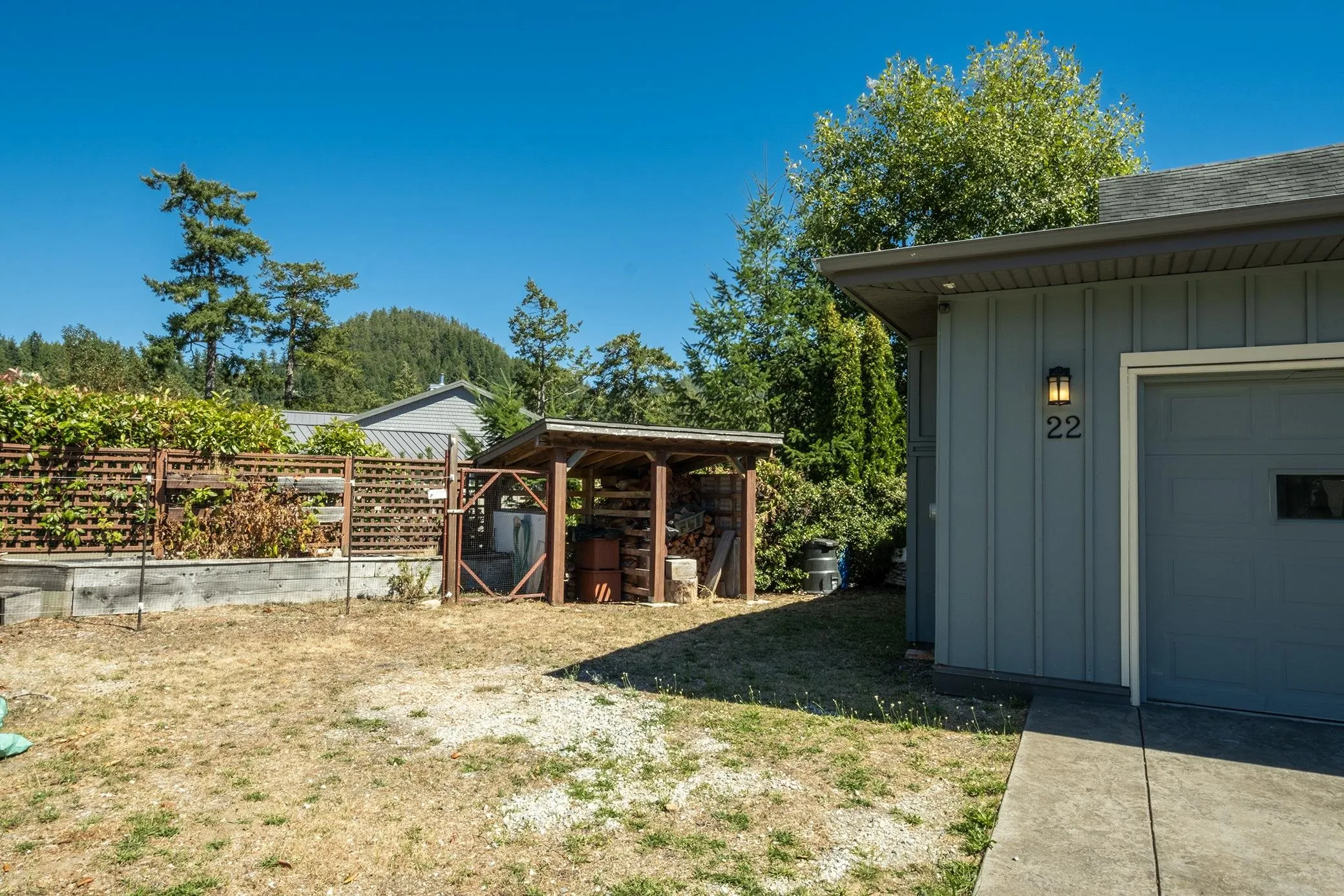 22 4622 Sinclair Bay Road