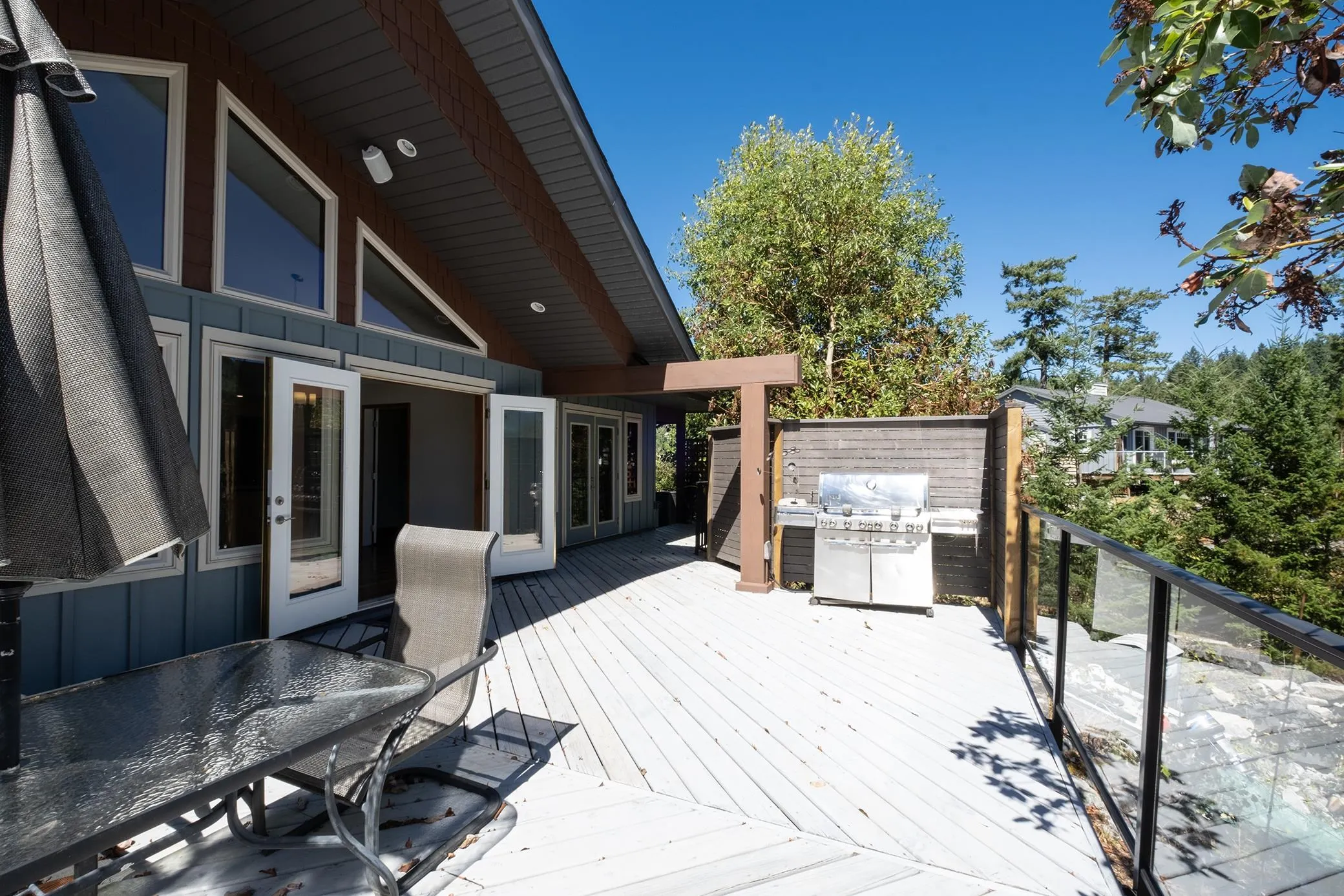 22 4622 Sinclair Bay Road