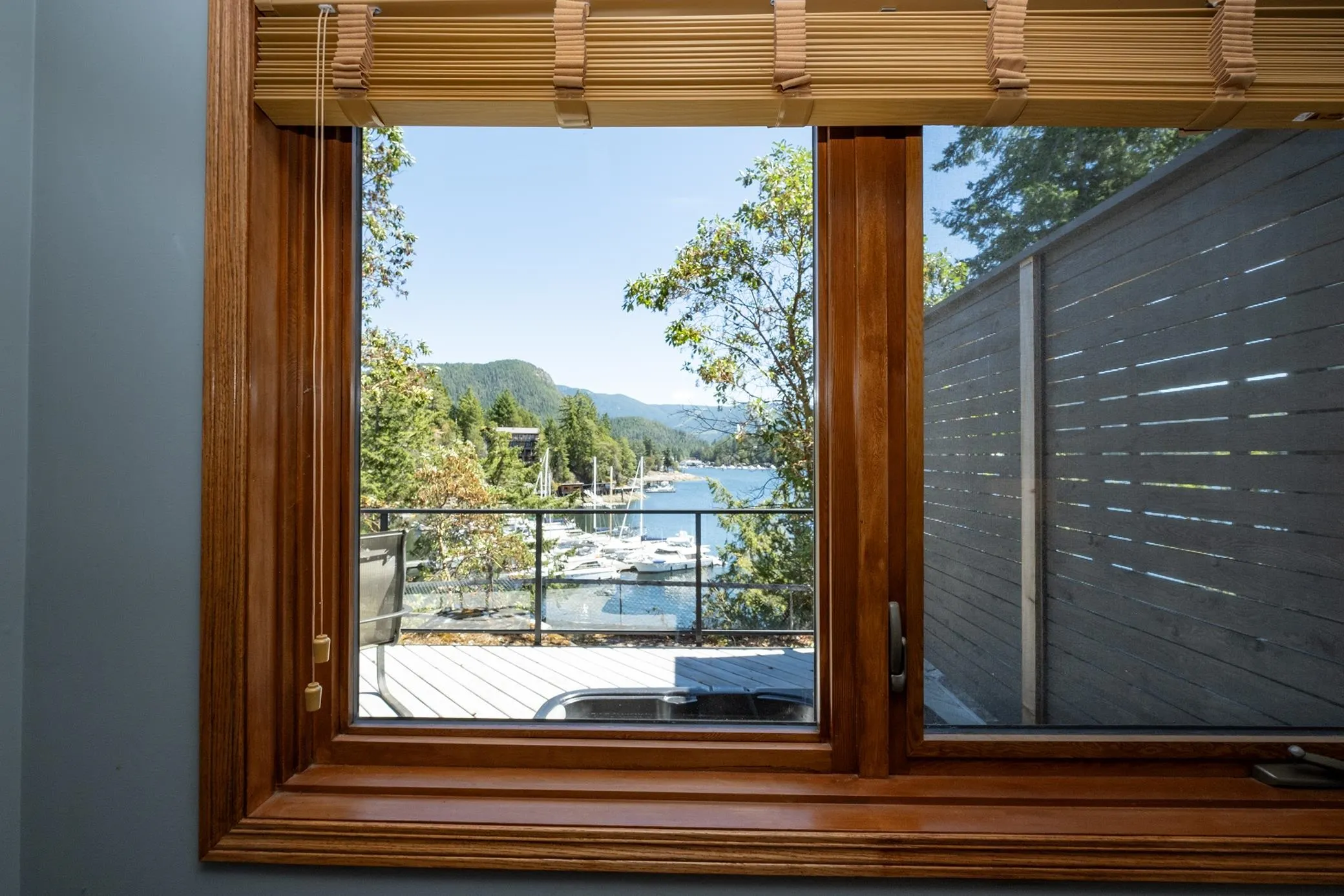 22 4622 Sinclair Bay Road
