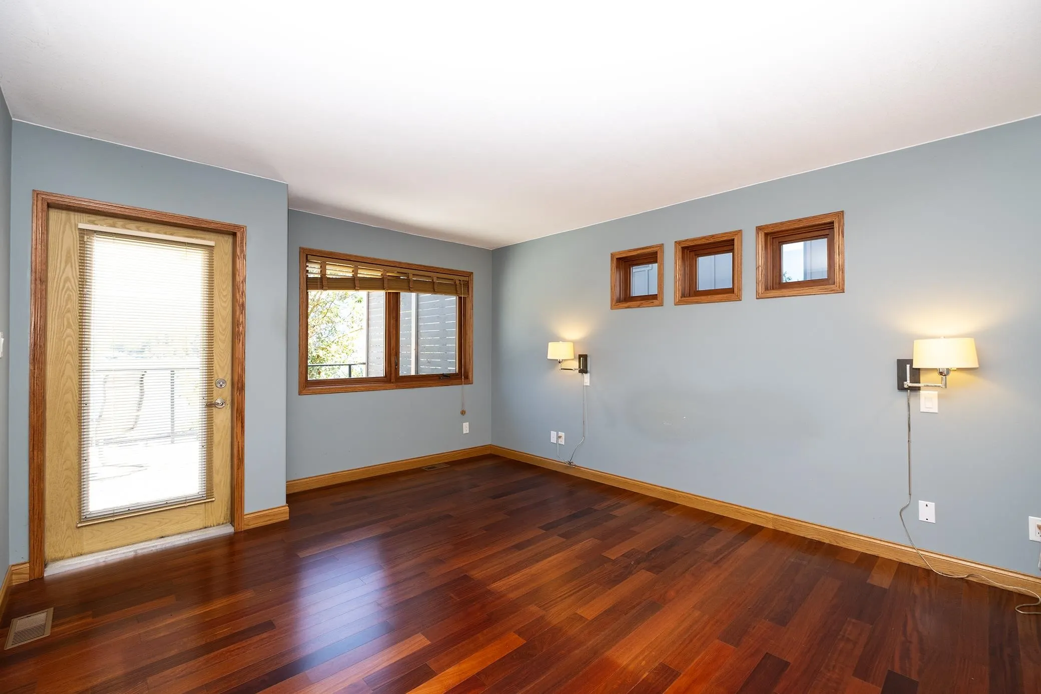 22 4622 Sinclair Bay Road