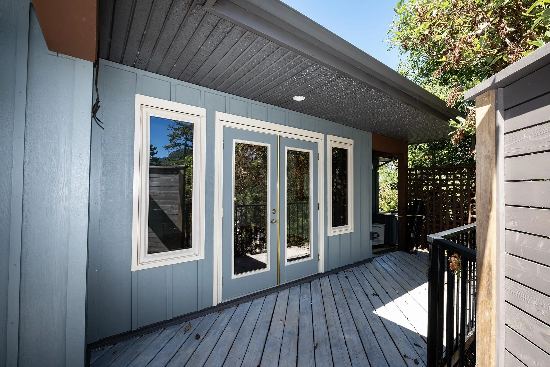 22 4622 Sinclair Bay Road