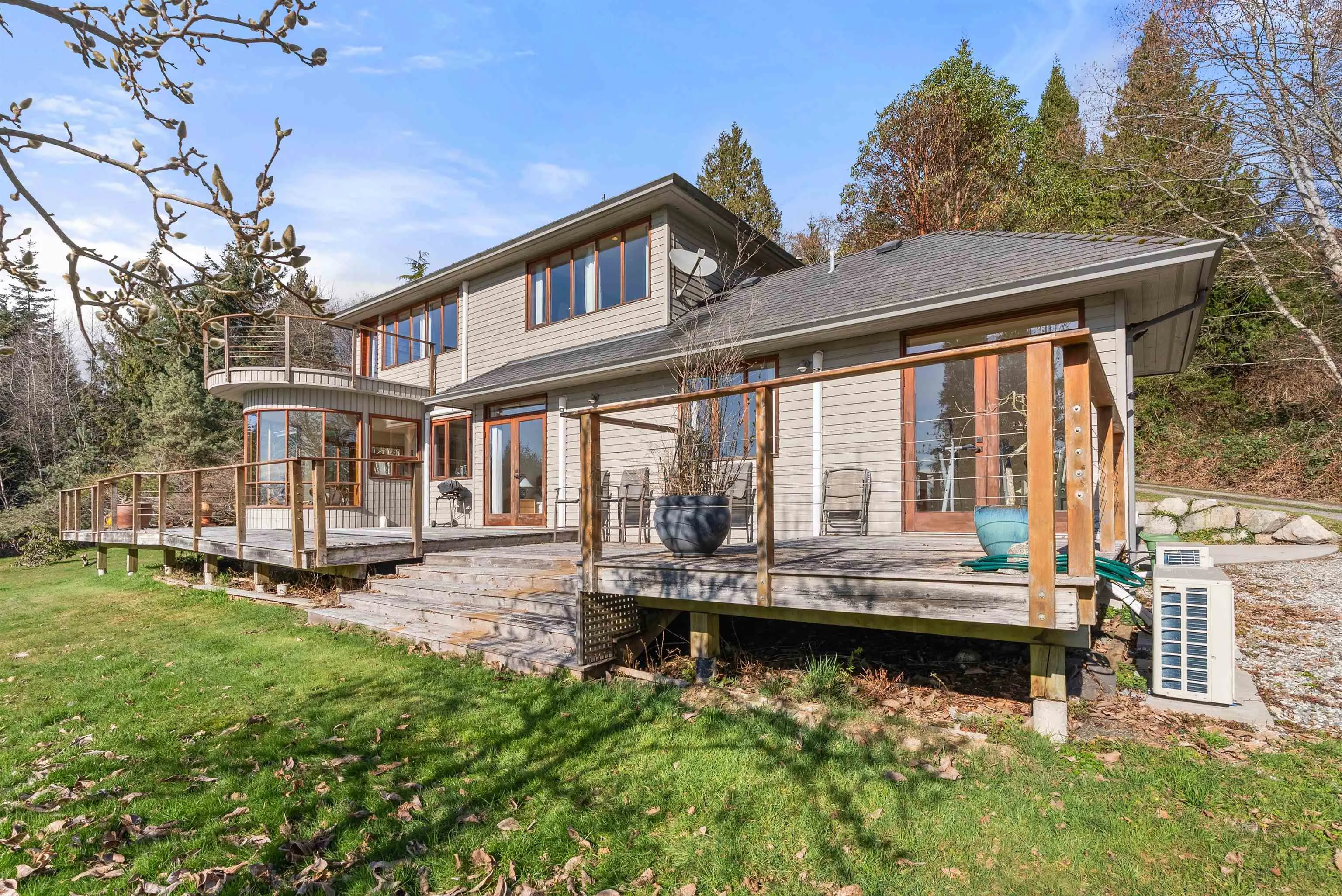 1911 Grandview Road
