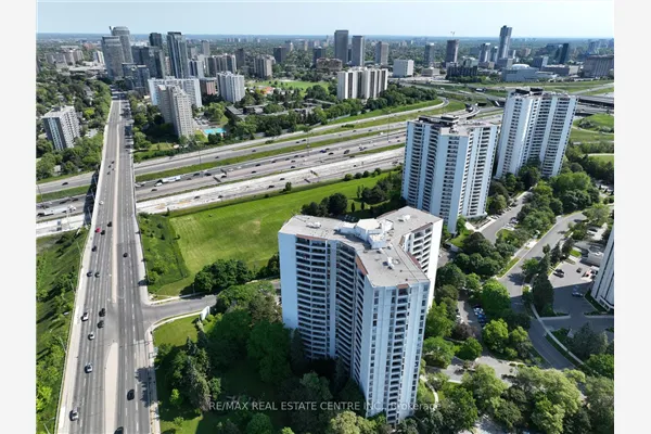 150 Graydon Hall Drive #902