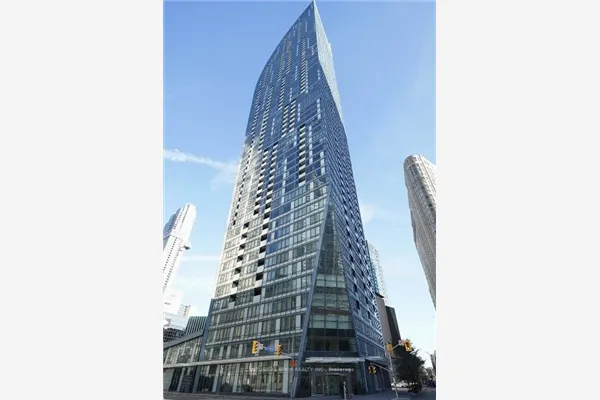 8 The Esplanade Avenue #2002