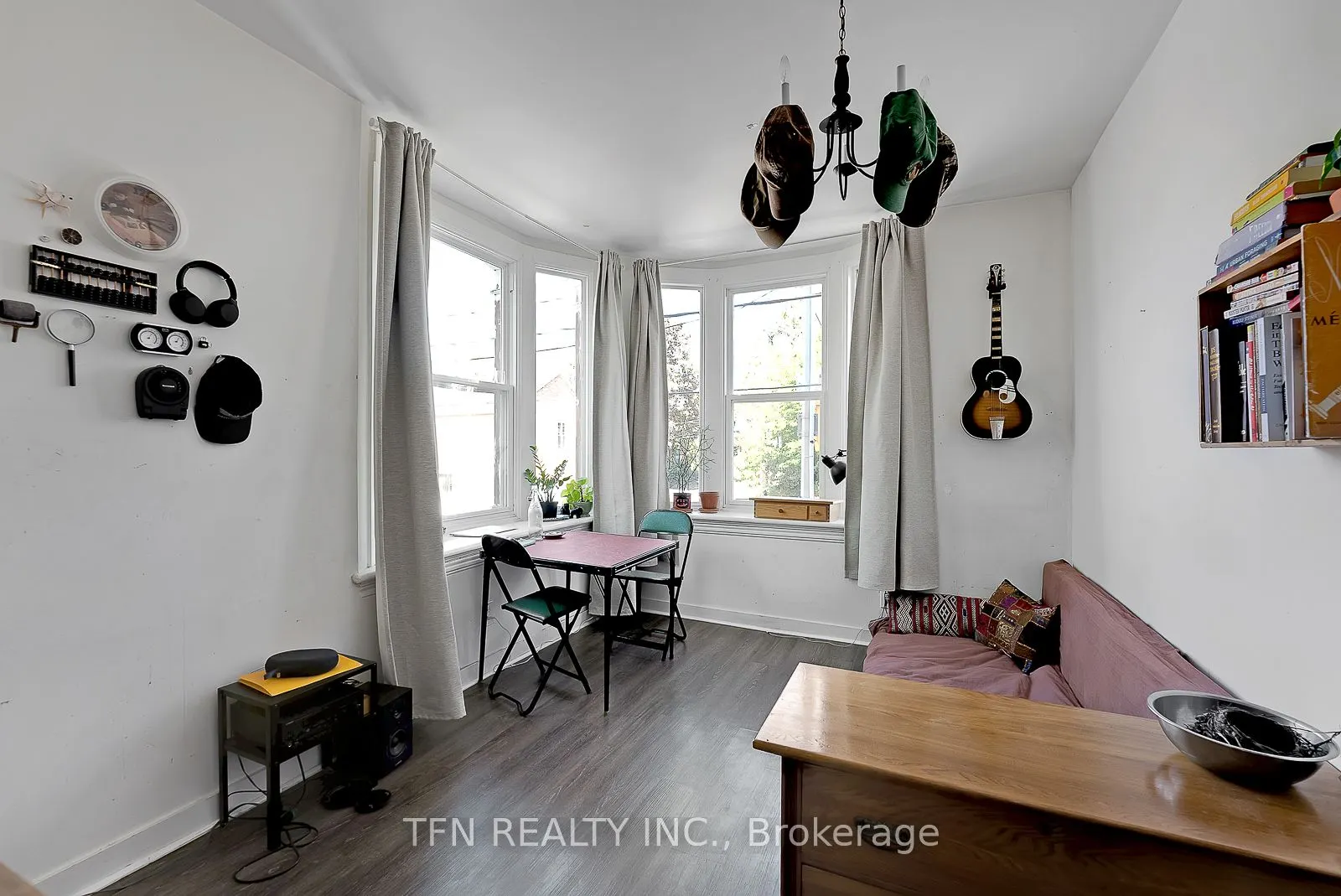 237 Gerrard Street E