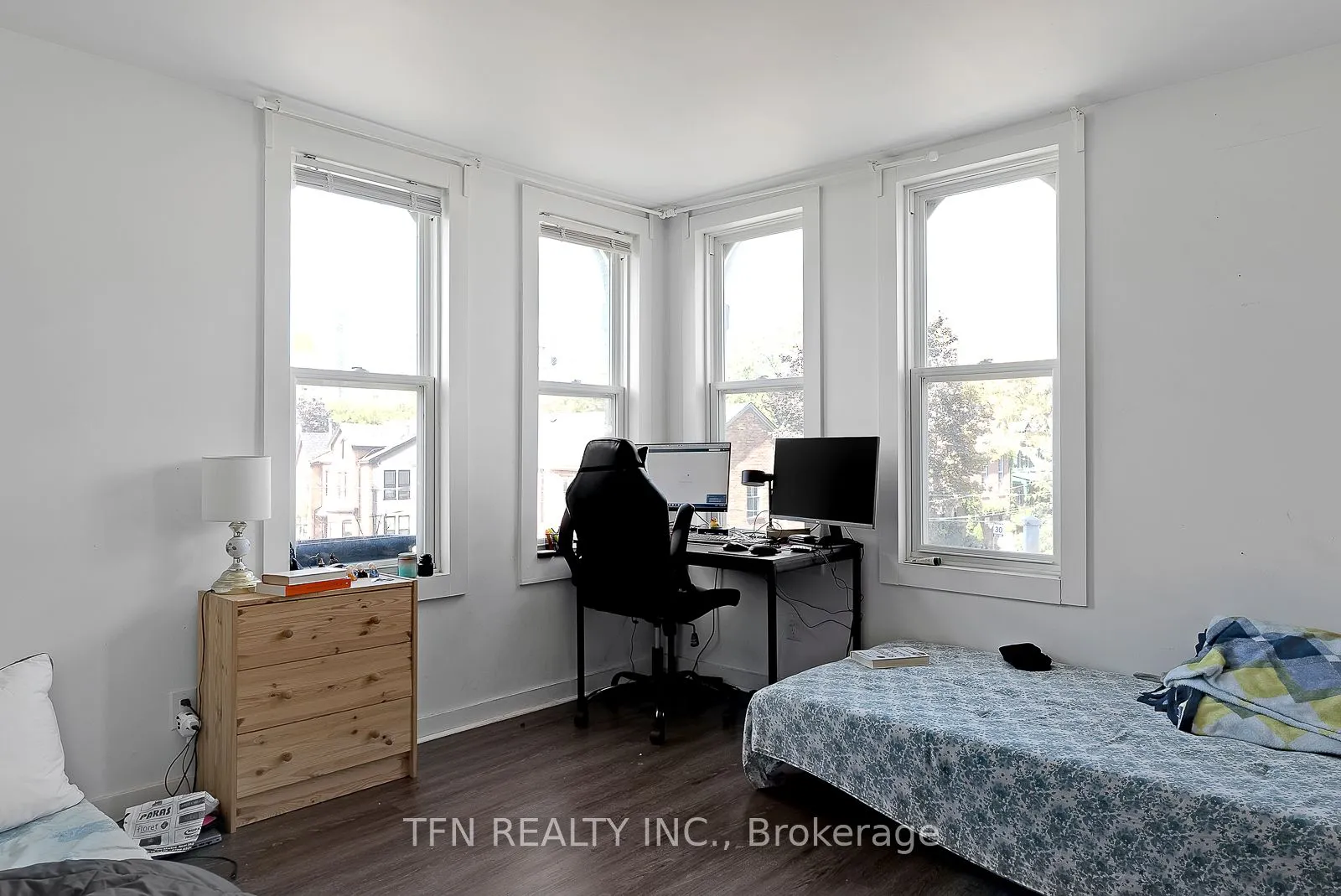 237 Gerrard Street E