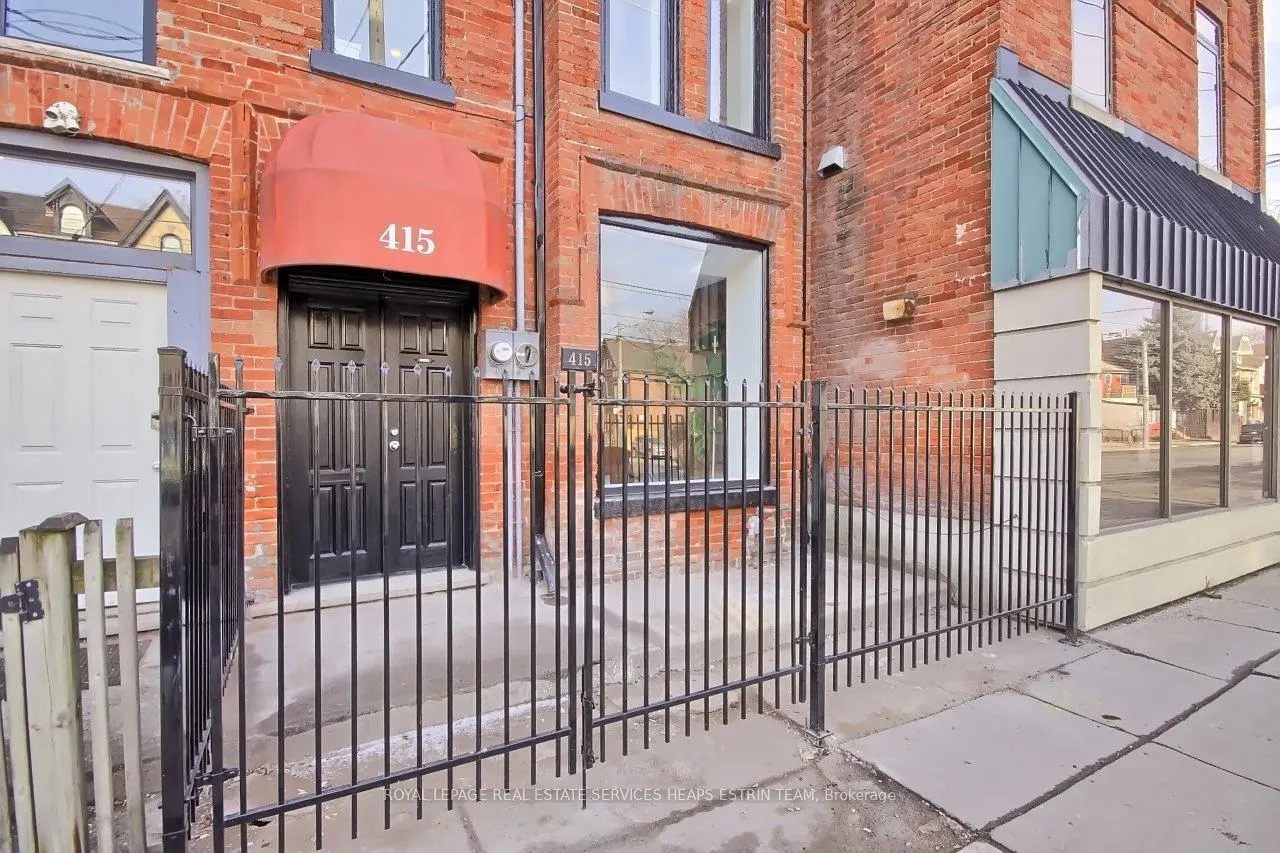 415 Dundas Street E, #Second Floor