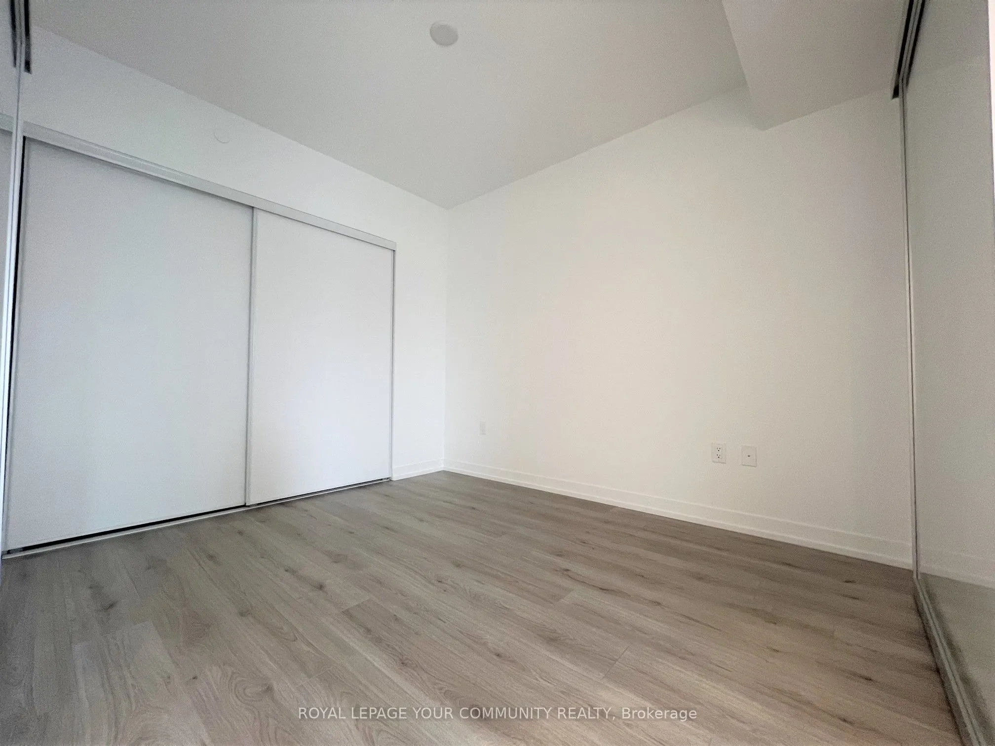 395 Bloor Street E, #2601