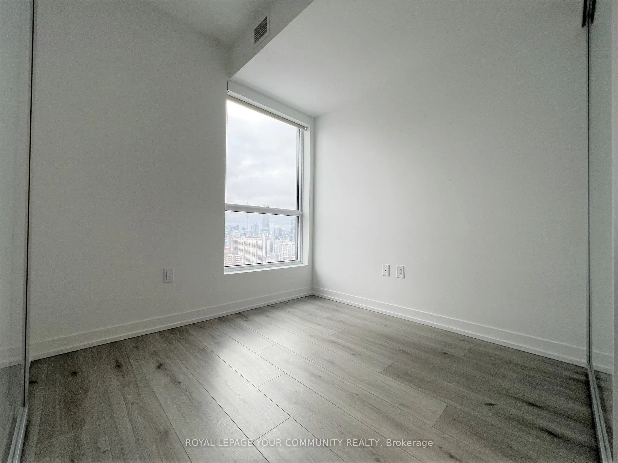 395 Bloor Street E, #2601