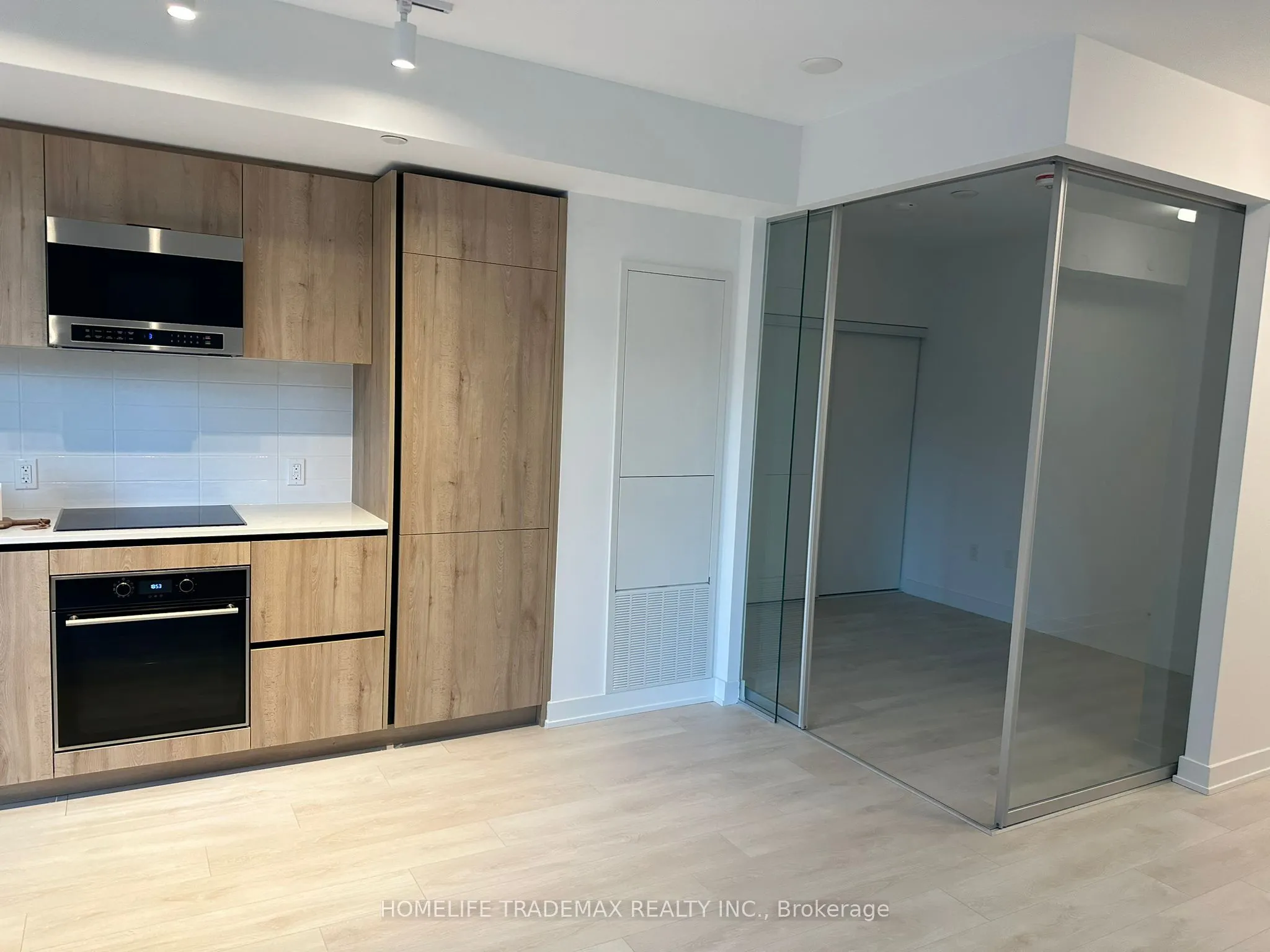 117 Broadway Avenue, #416