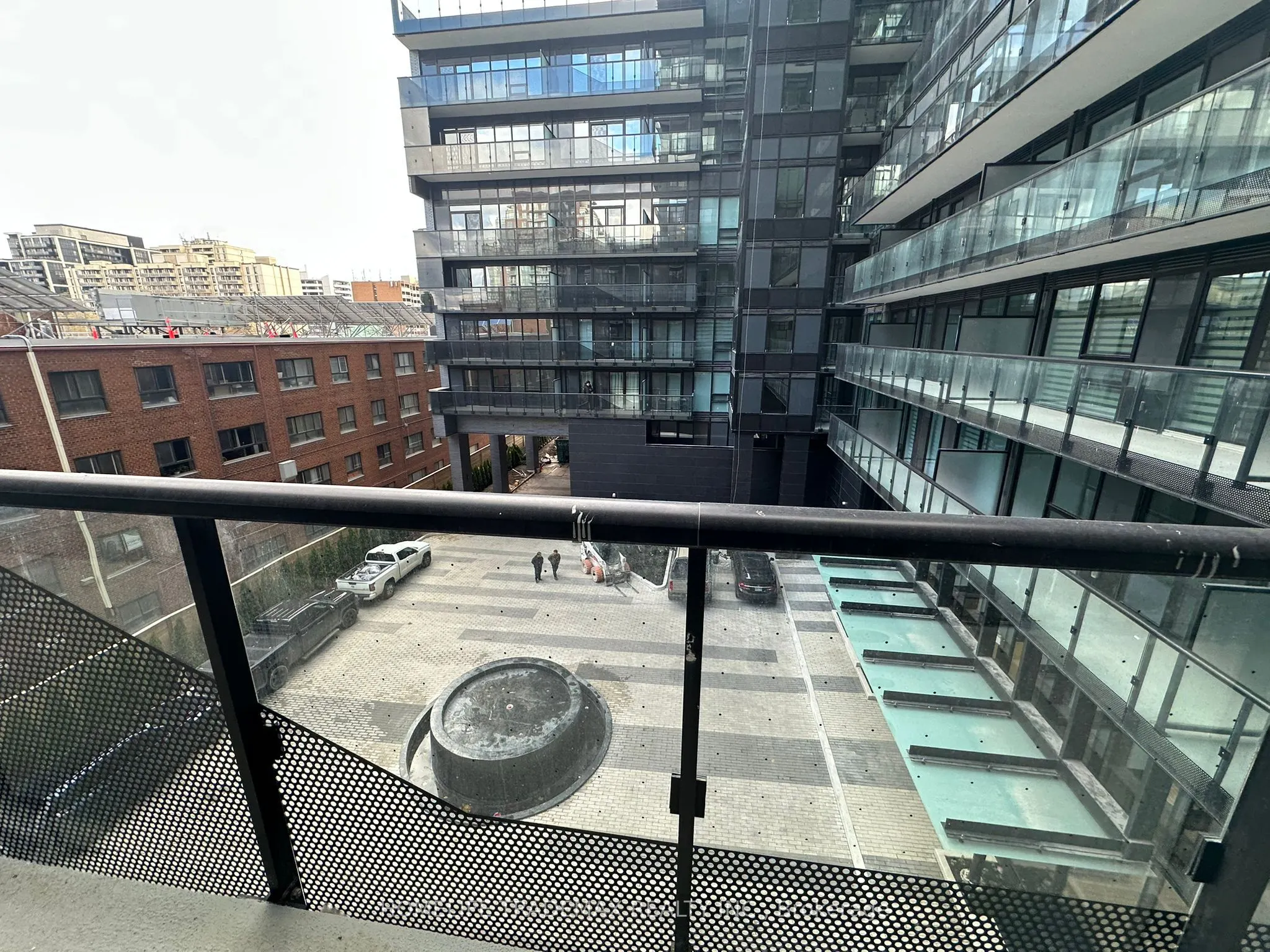 117 Broadway Avenue, #416