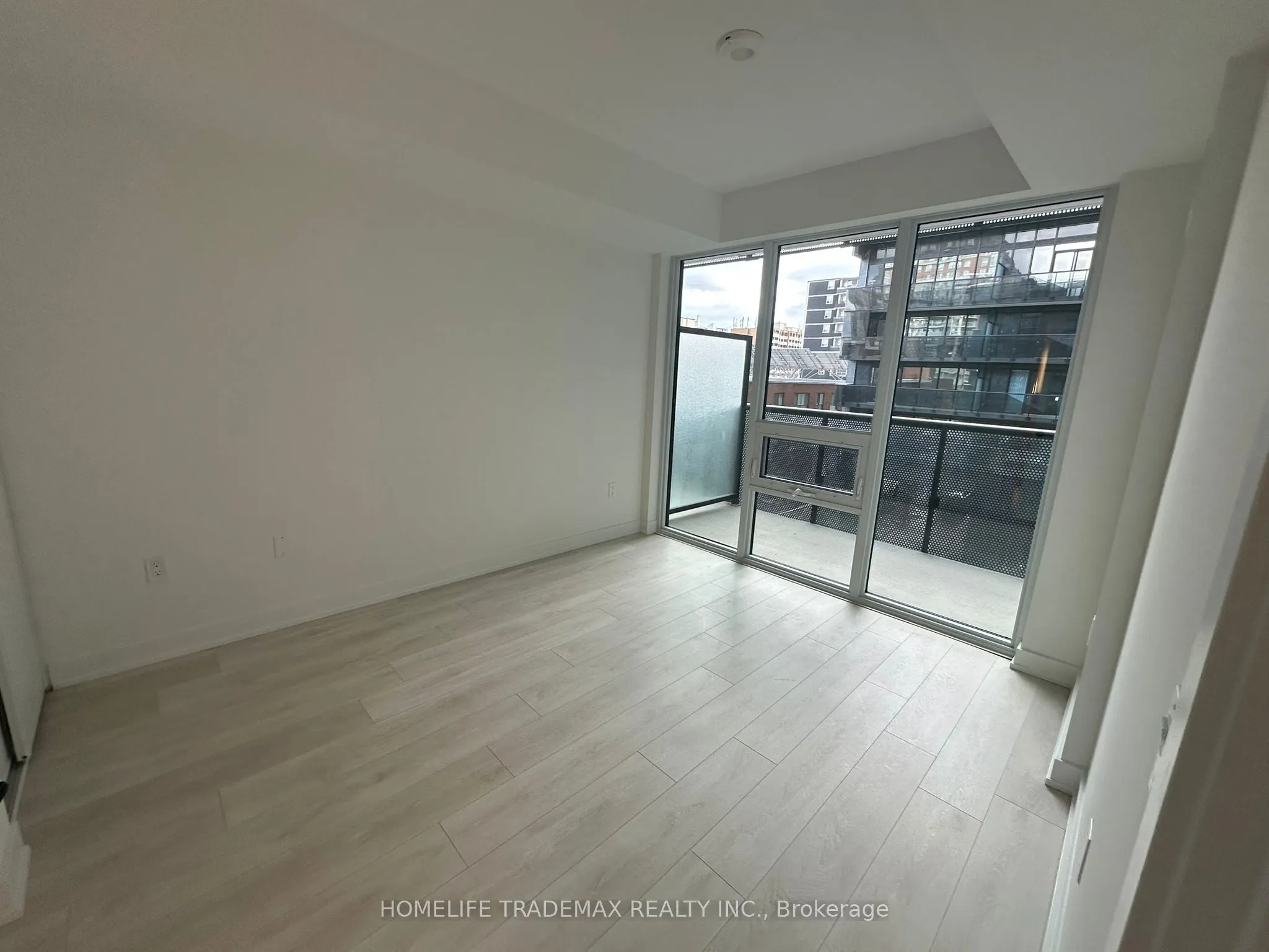 117 Broadway Avenue, #416