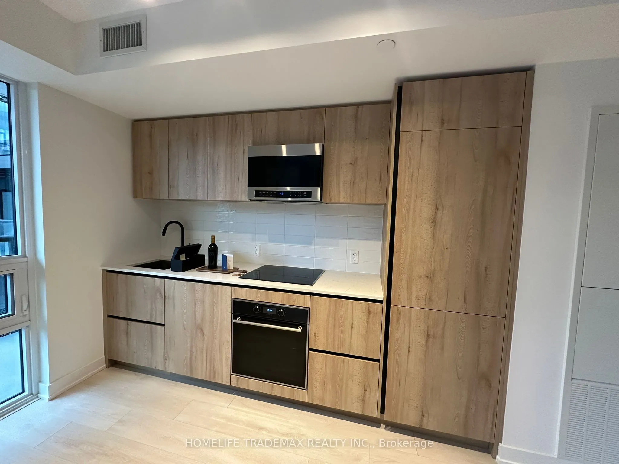 117 Broadway Avenue, #416
