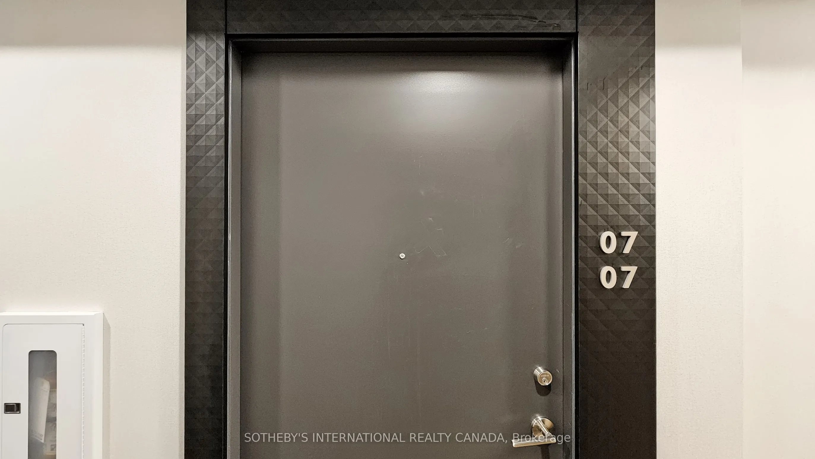 8 Wellesley Street W, #707