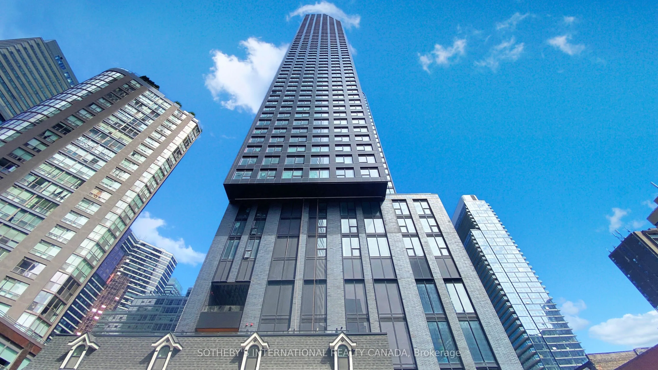 8 Wellesley Street W, #707
