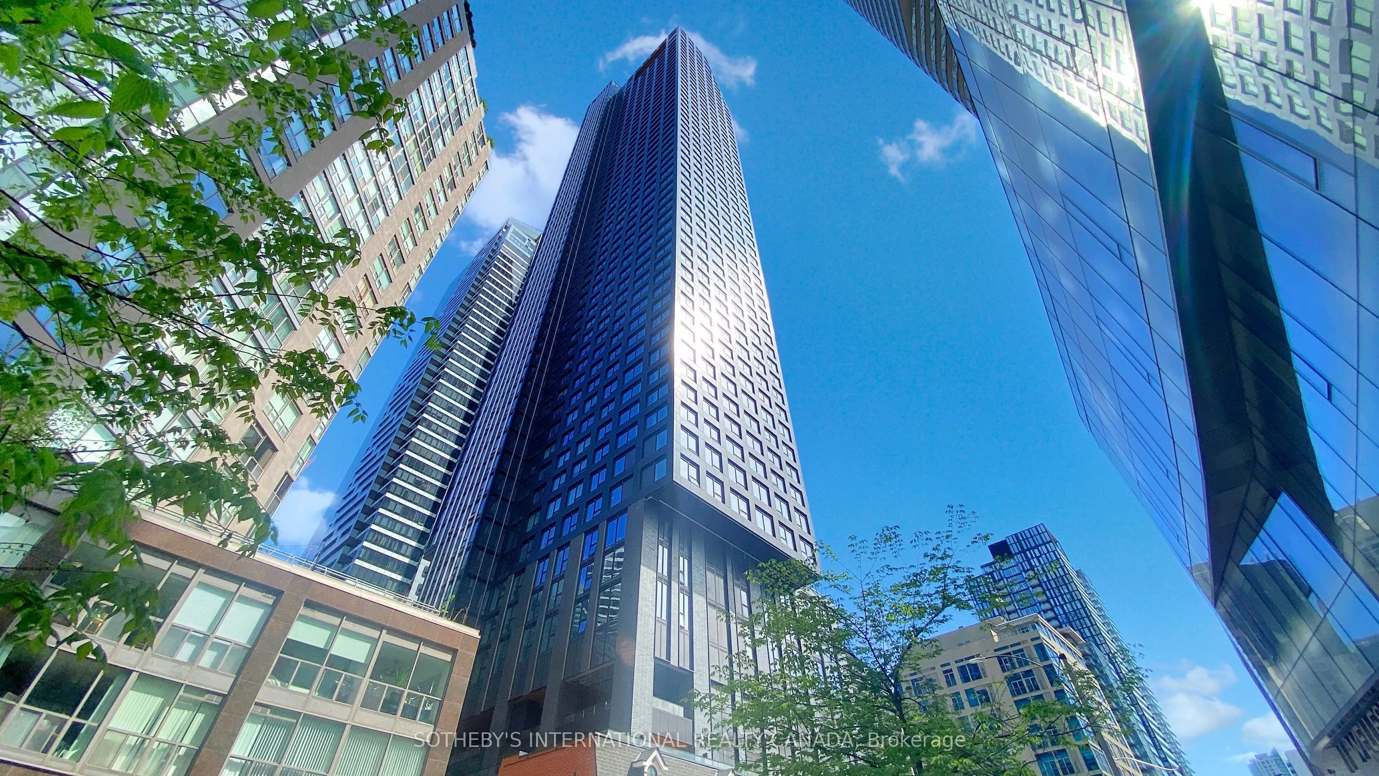 8 Wellesley Street W, #707