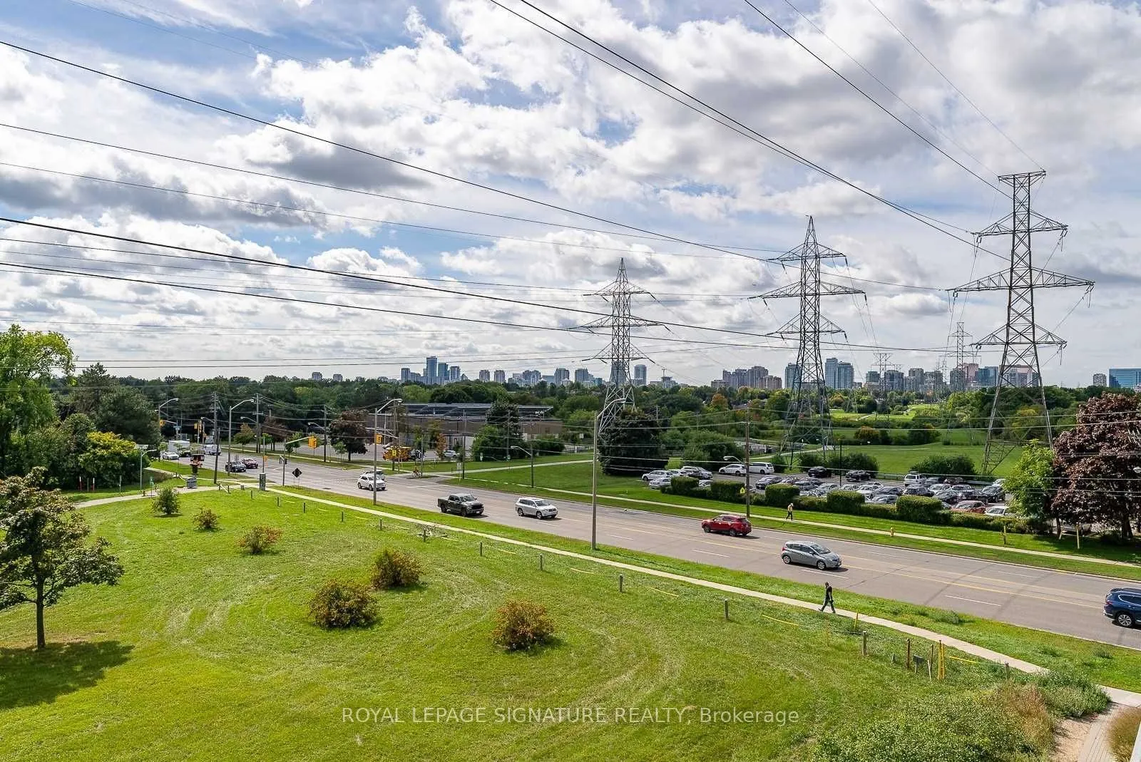 3237 Bayview Avenue, #311