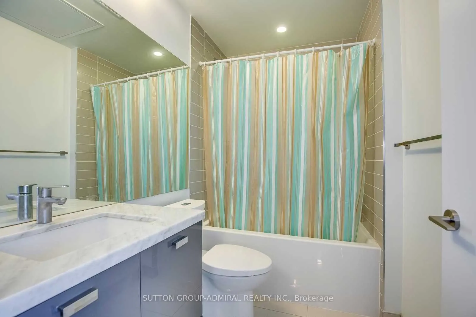 290 Adelaide Street W, #2603