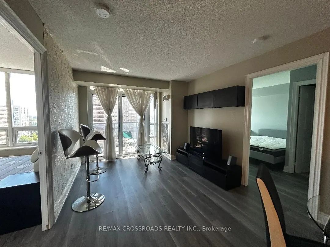15 Greenview Avenue, #1814