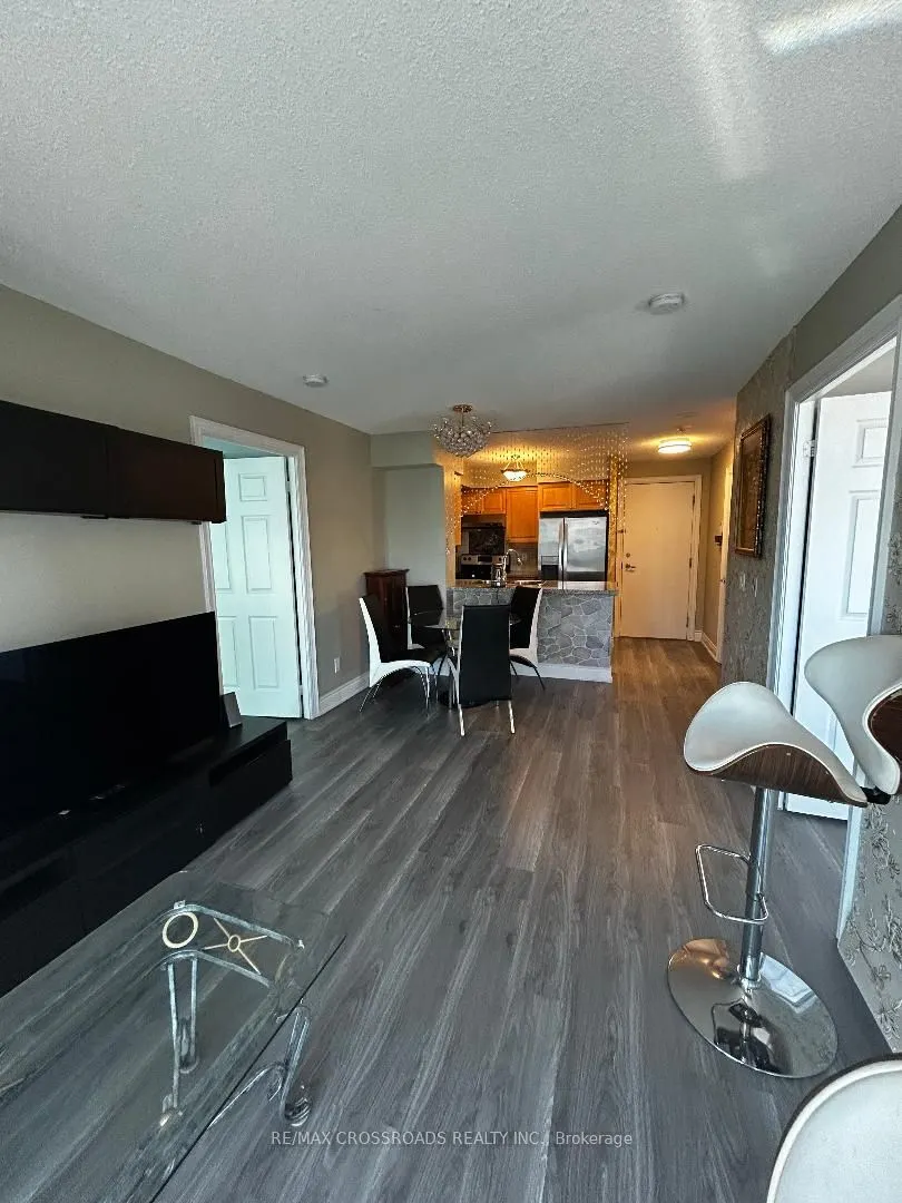 15 Greenview Avenue, #1814