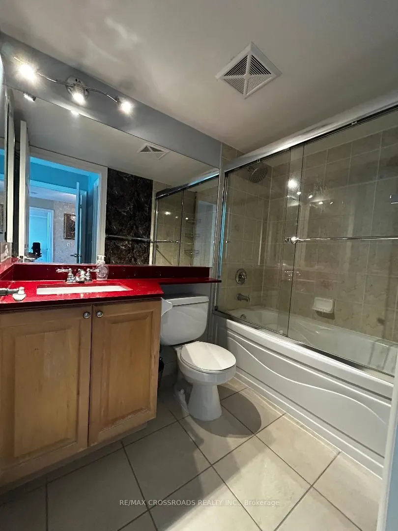 15 Greenview Avenue, #1814