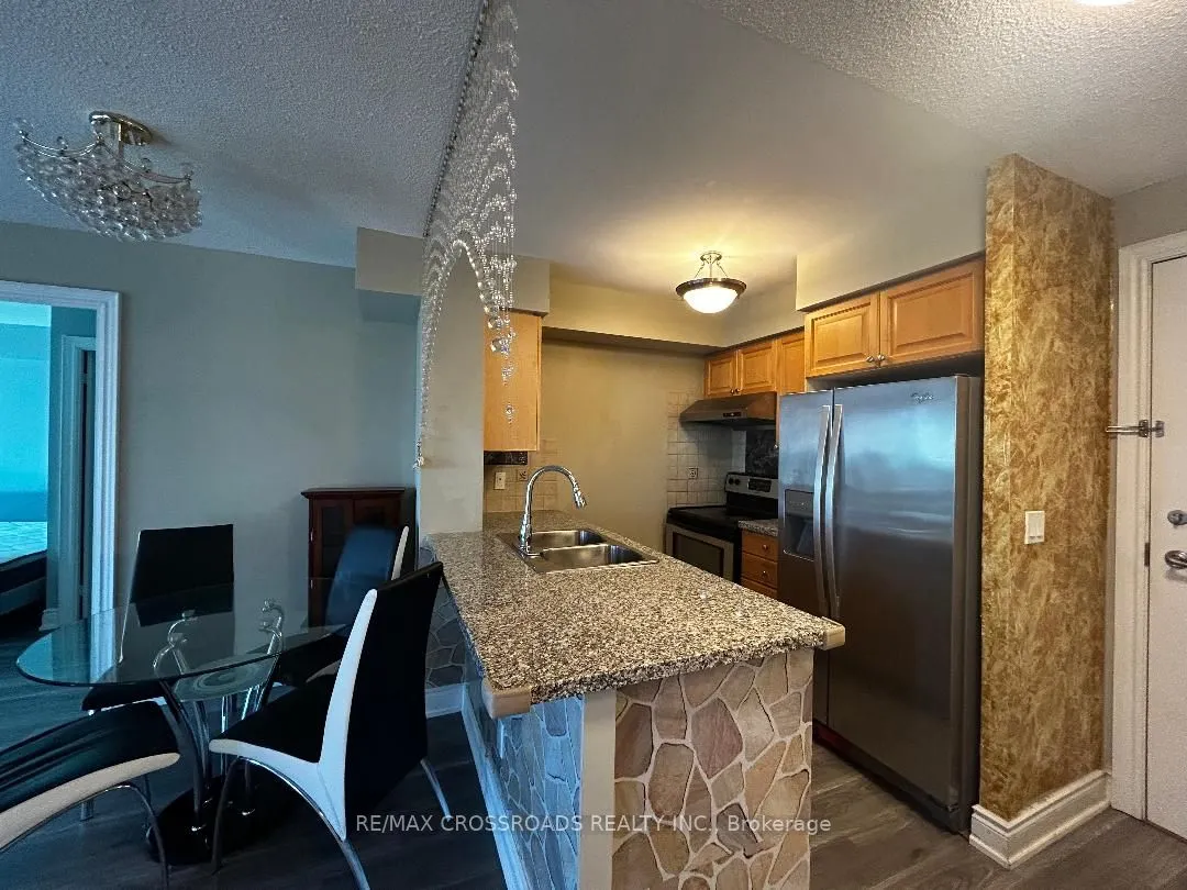 15 Greenview Avenue, #1814