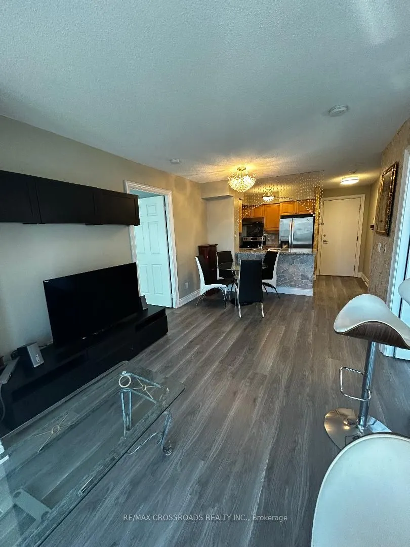 15 Greenview Avenue, #1814