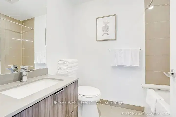 395 Bloor Street E, #5006