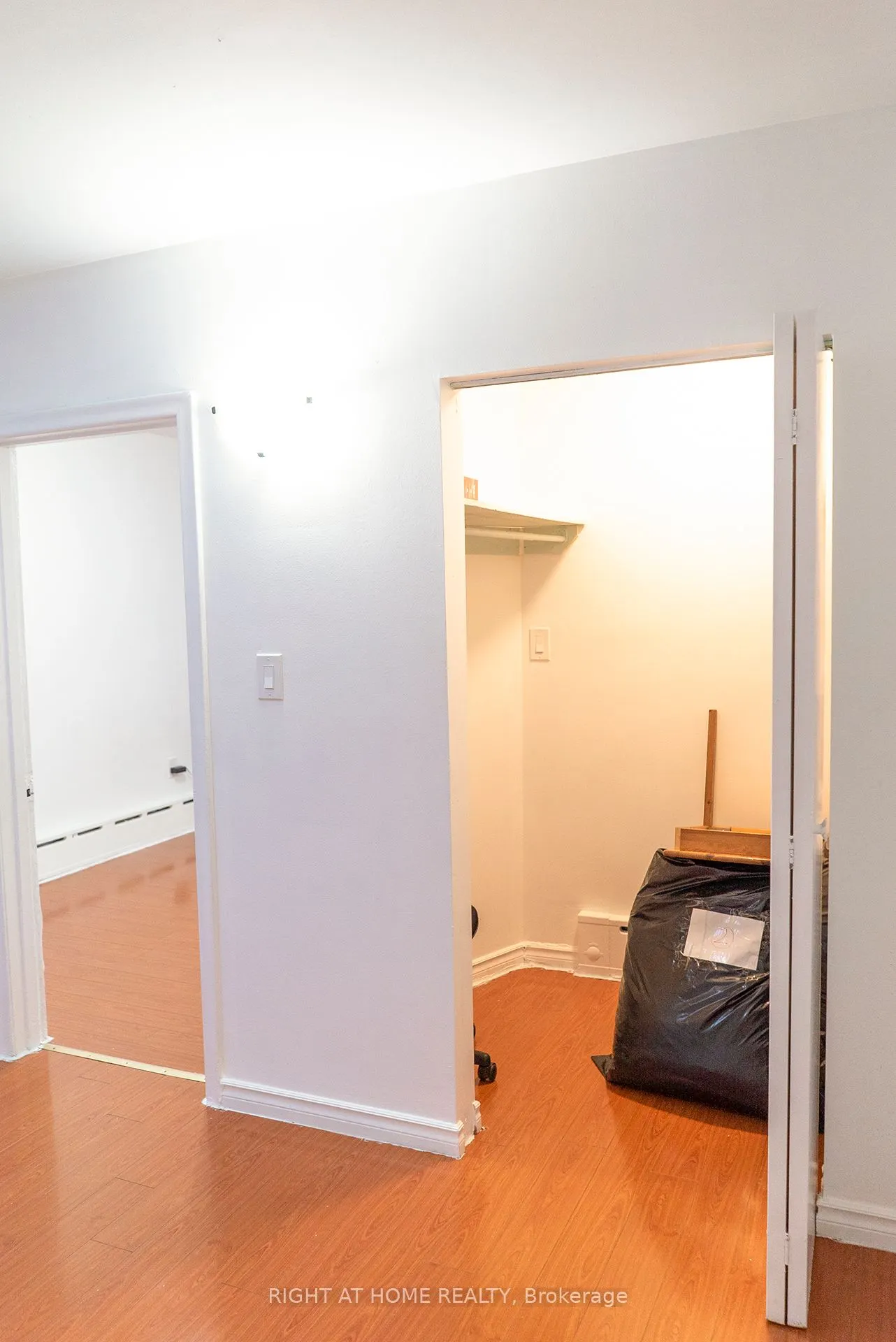 1758 Victoria Park Avenue, #unit 2