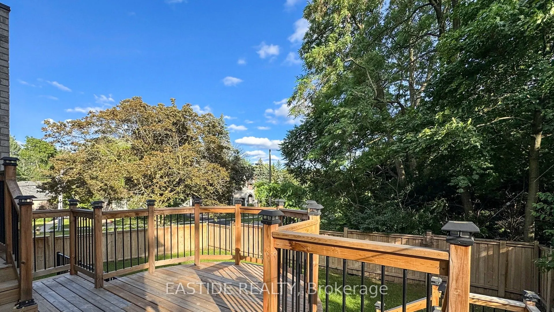 1 Ennismore Place