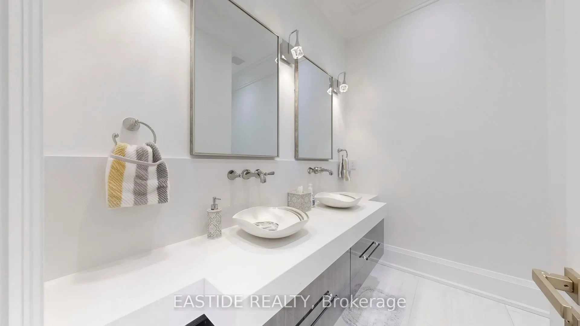 1 Ennismore Place