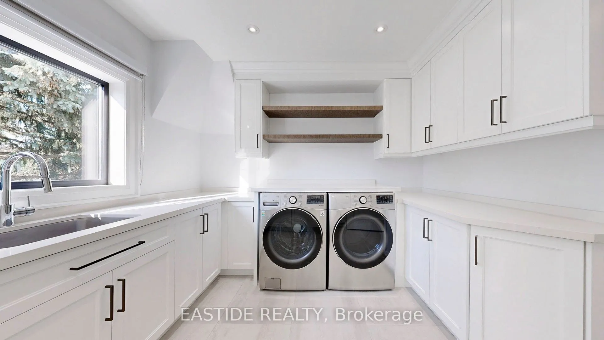 1 Ennismore Place