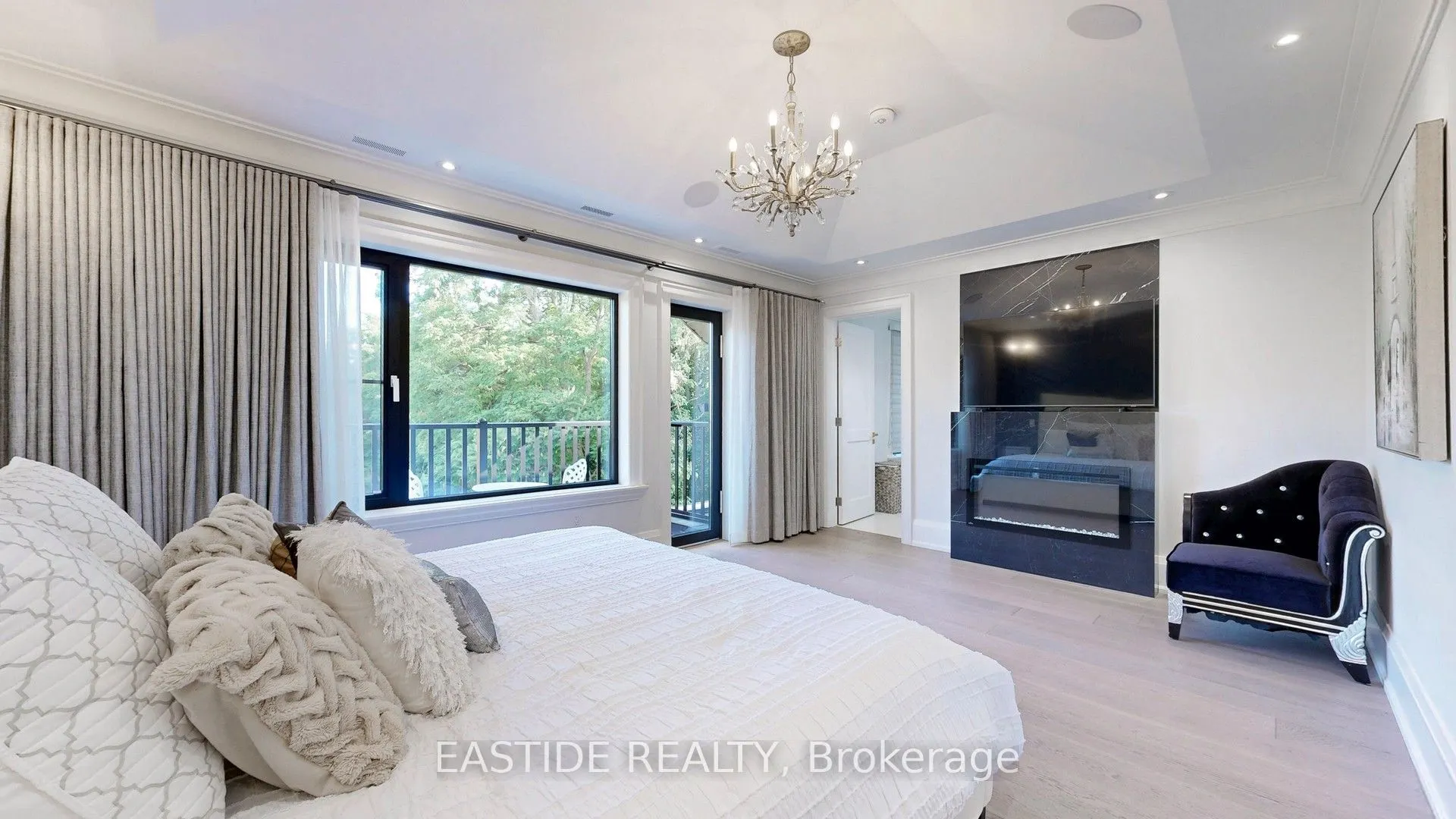 1 Ennismore Place